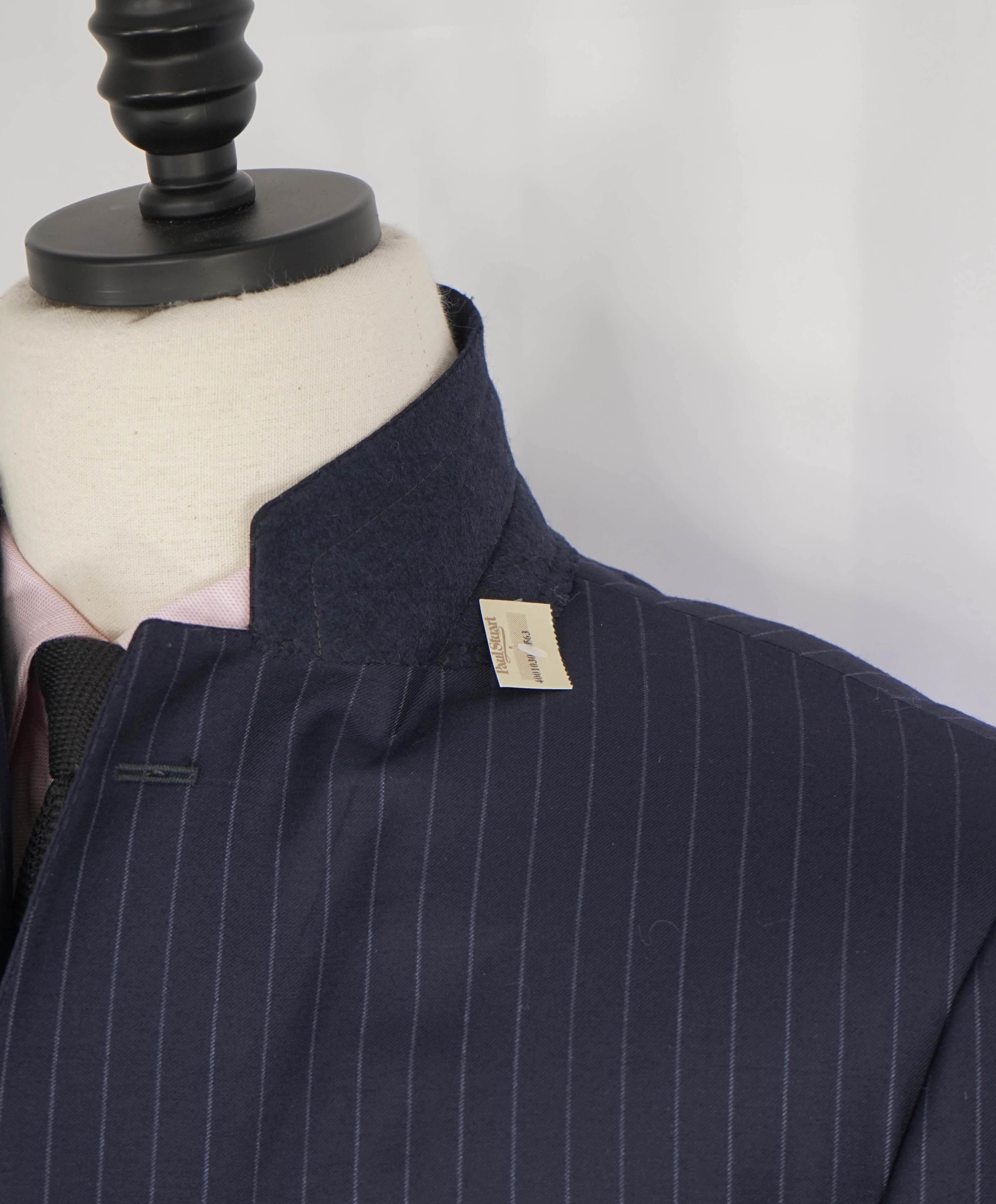 $1,595 PAUL STUART - Navy / Blue Chalk Stripe Wool Notch Lapel 2-Btn Suit - 40S