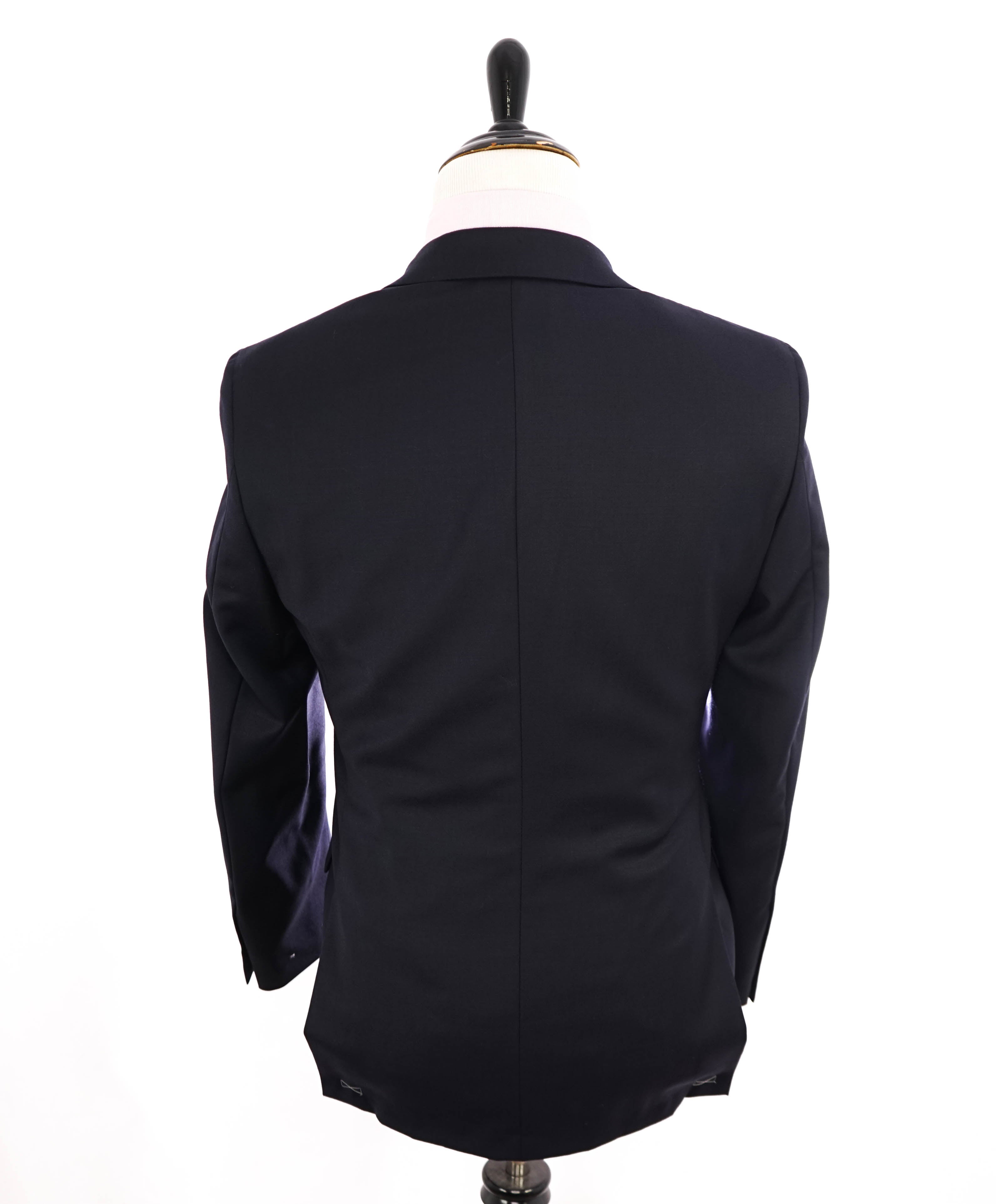 HICKEY FREEMAN - Navy Blue "Milburn ii" Notch Lapel Suit - 38R