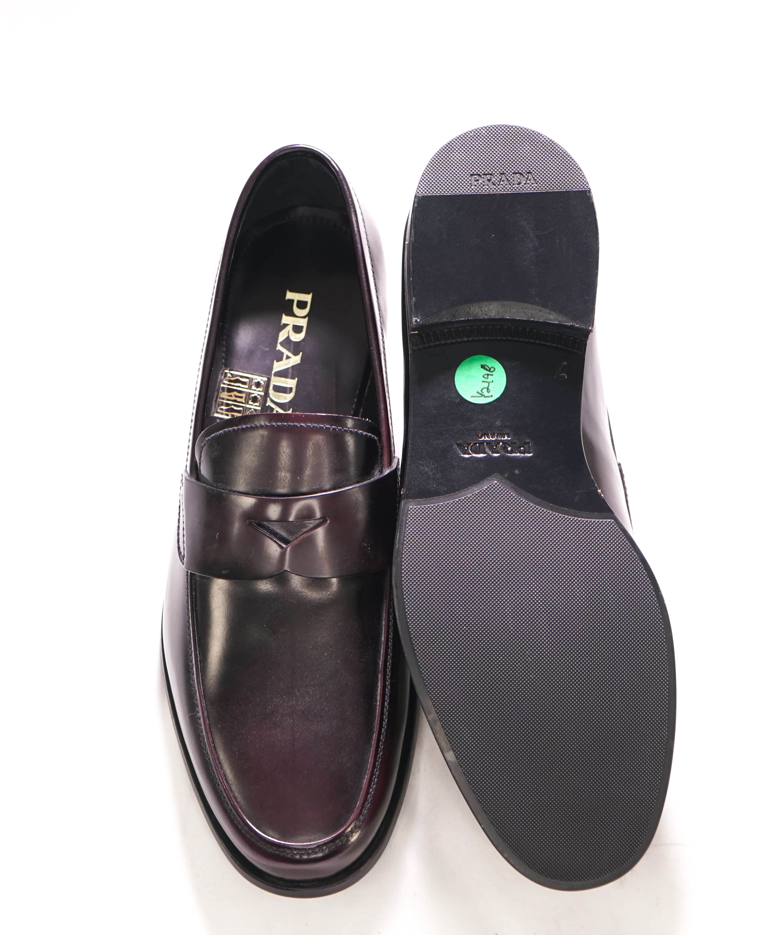 $950 PRADA - Cherry Brown Leather LOGO Penny Loafers - 8 US (7 Prada)