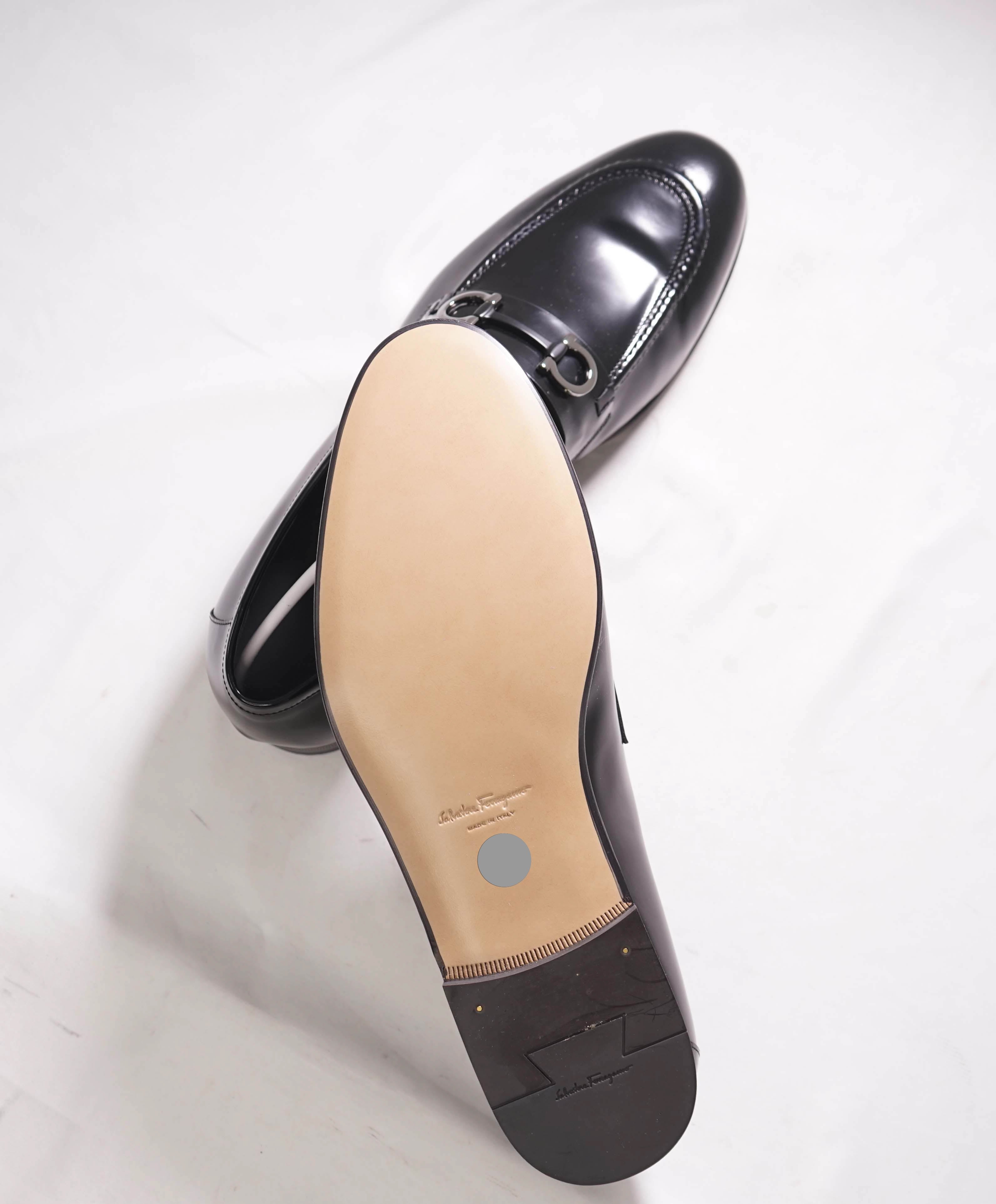 $850 SALVATORE FERRAGAMO - “GIN 4" Gancini Bit Loafer Black Leather - 9 EE US