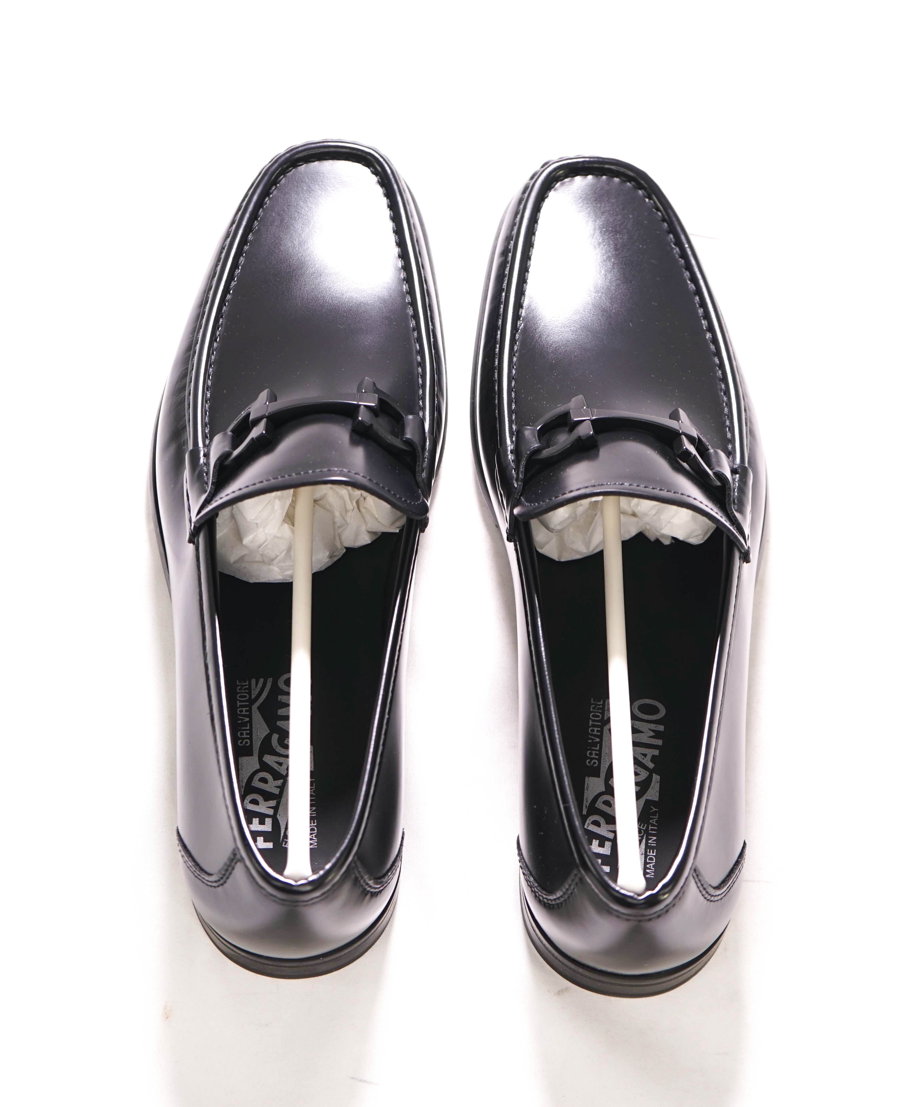 $850 SALVATORE FERRAGAMO - “GRANDIOSO 2" Gancini Bit Loafer Black Leather - 8 E