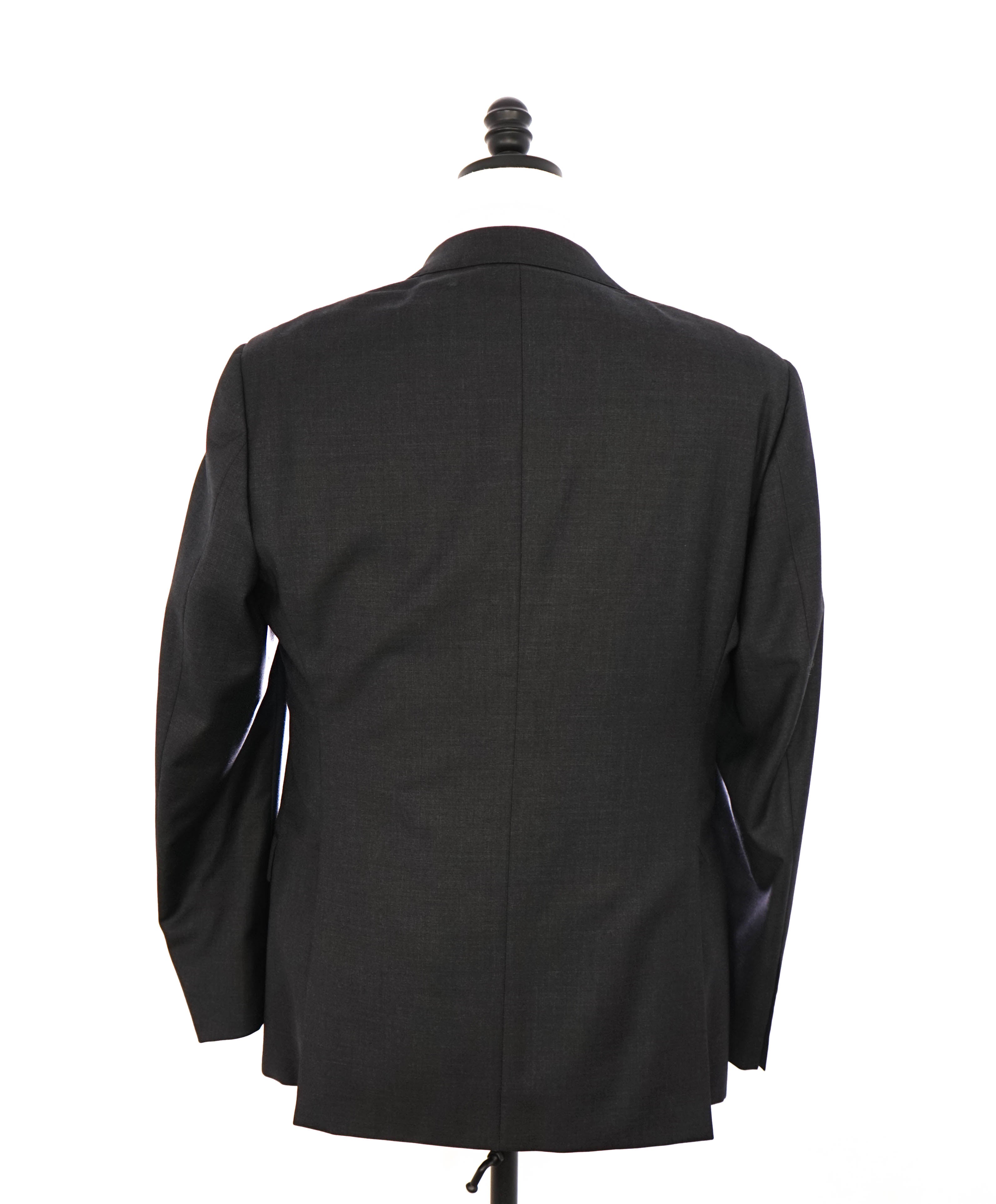 ARMANI COLLEZIONI -  "G Line" Modern Charcoal Gray Notch Lapel Suit - 40R