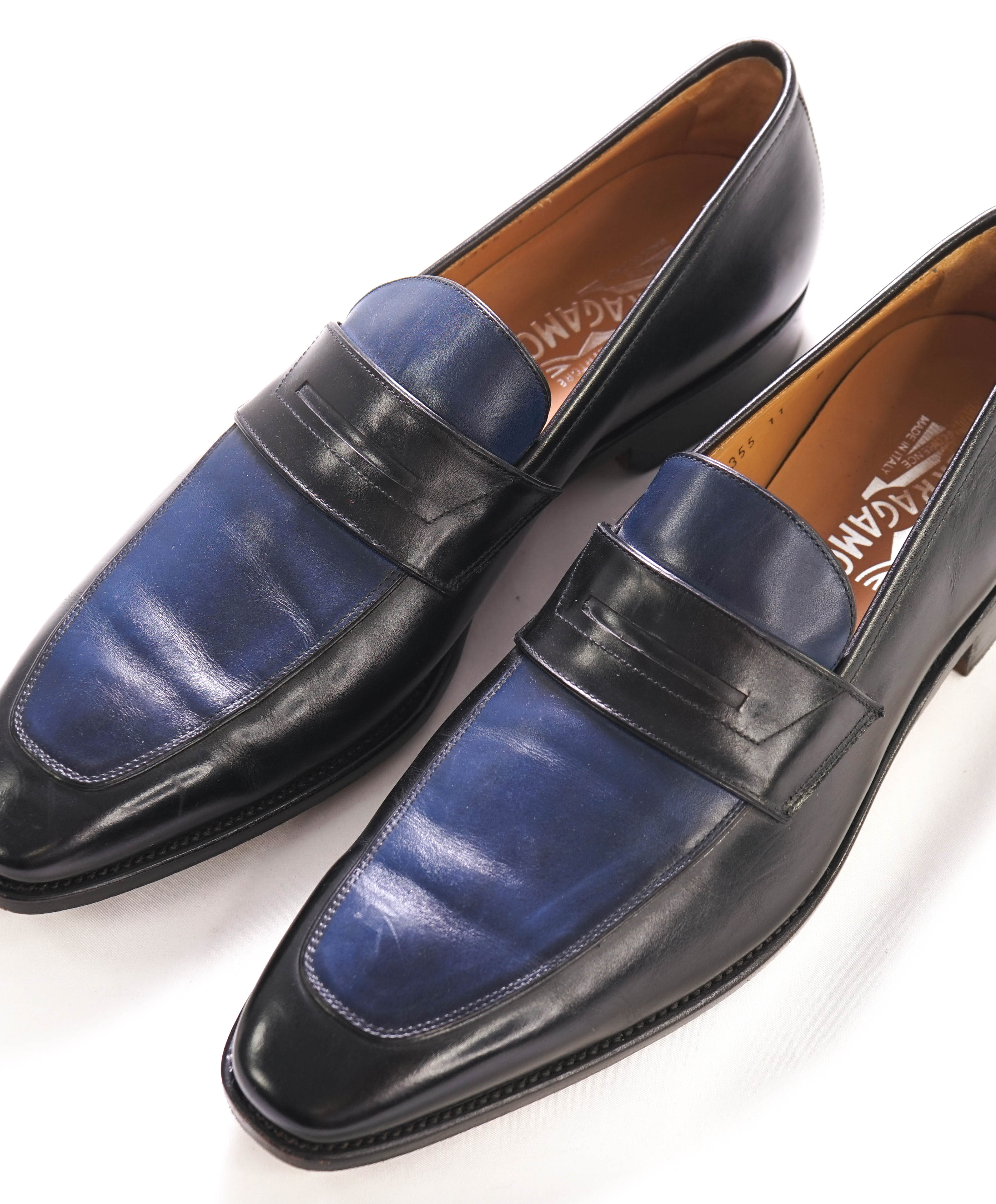 SALVATORE FERRAGAMO - "TRAMEZZA" Navy & Blue Penny Loafers Sleek Silhouette - 11 B