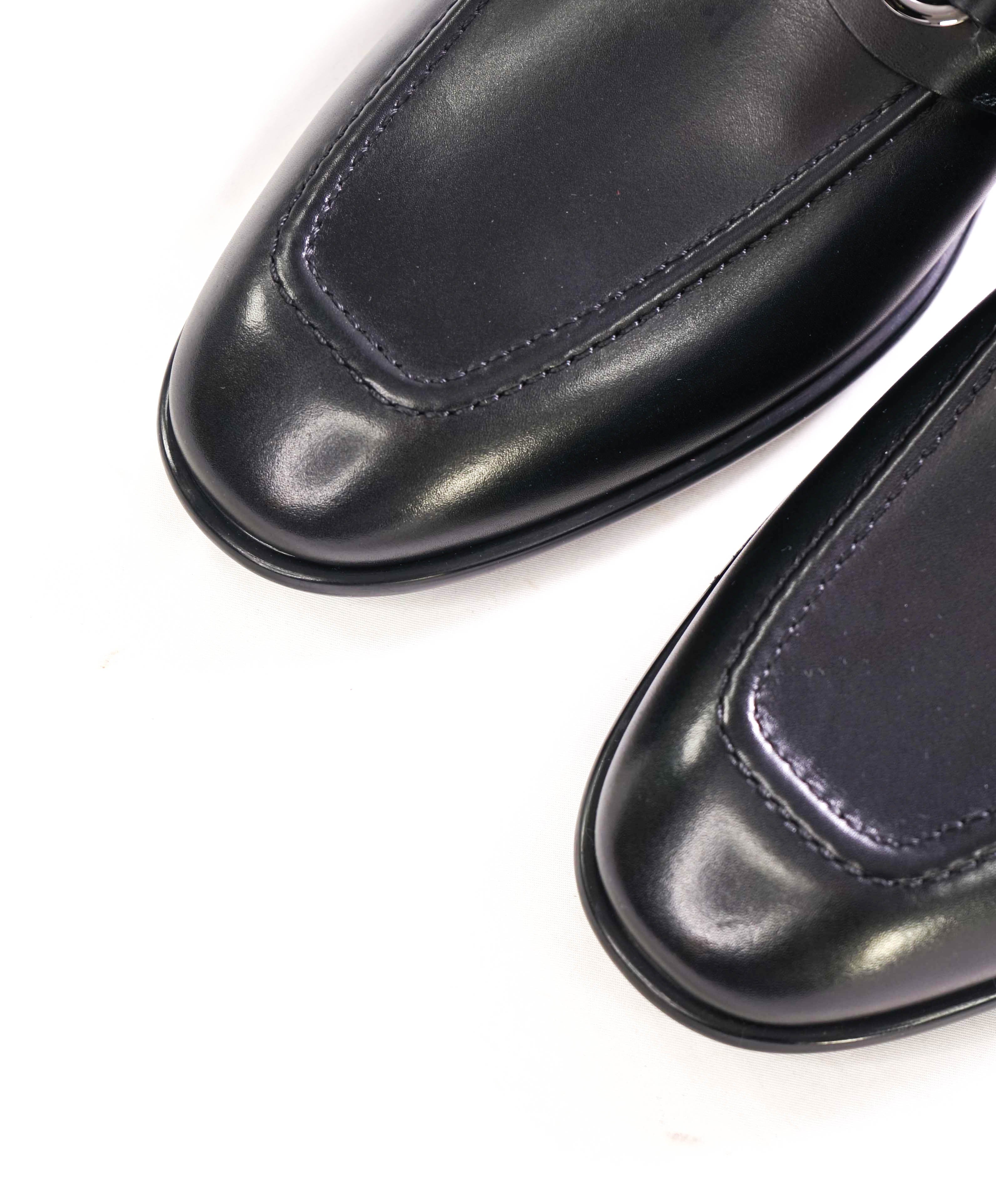 $895 SALVATORE FERRAGAMO - “FOSTER" Gancini Loafer Black Leather - 11.5 E