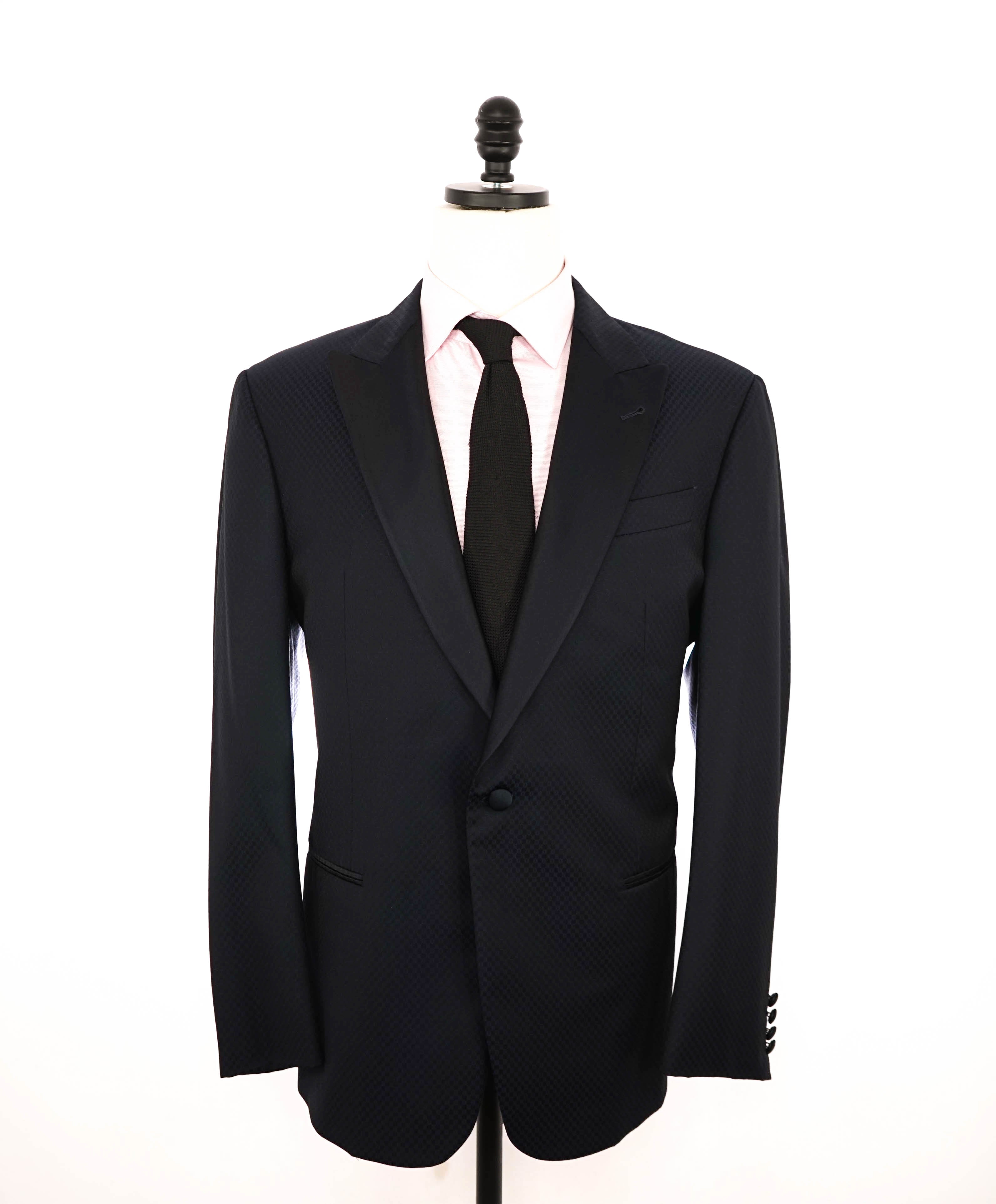 $1,995 ARMANI COLLEZIONI - "G Line" Blue CHEVRON Dinner Jacket Blazer - 42R