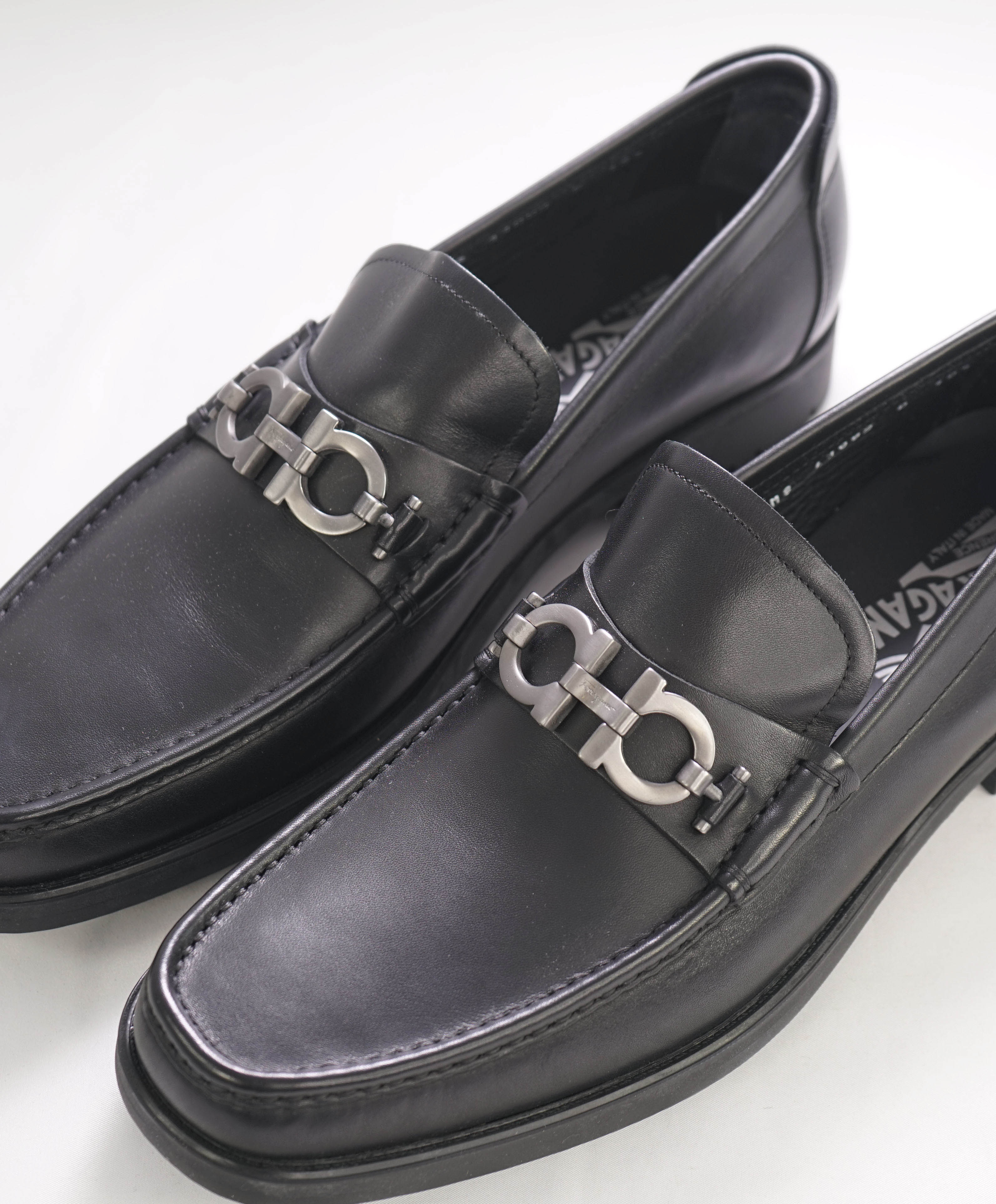 SALVATORE FERRAGAMO - "MASTER" Black Lug Sole Gancini Loafer - 10.5 D