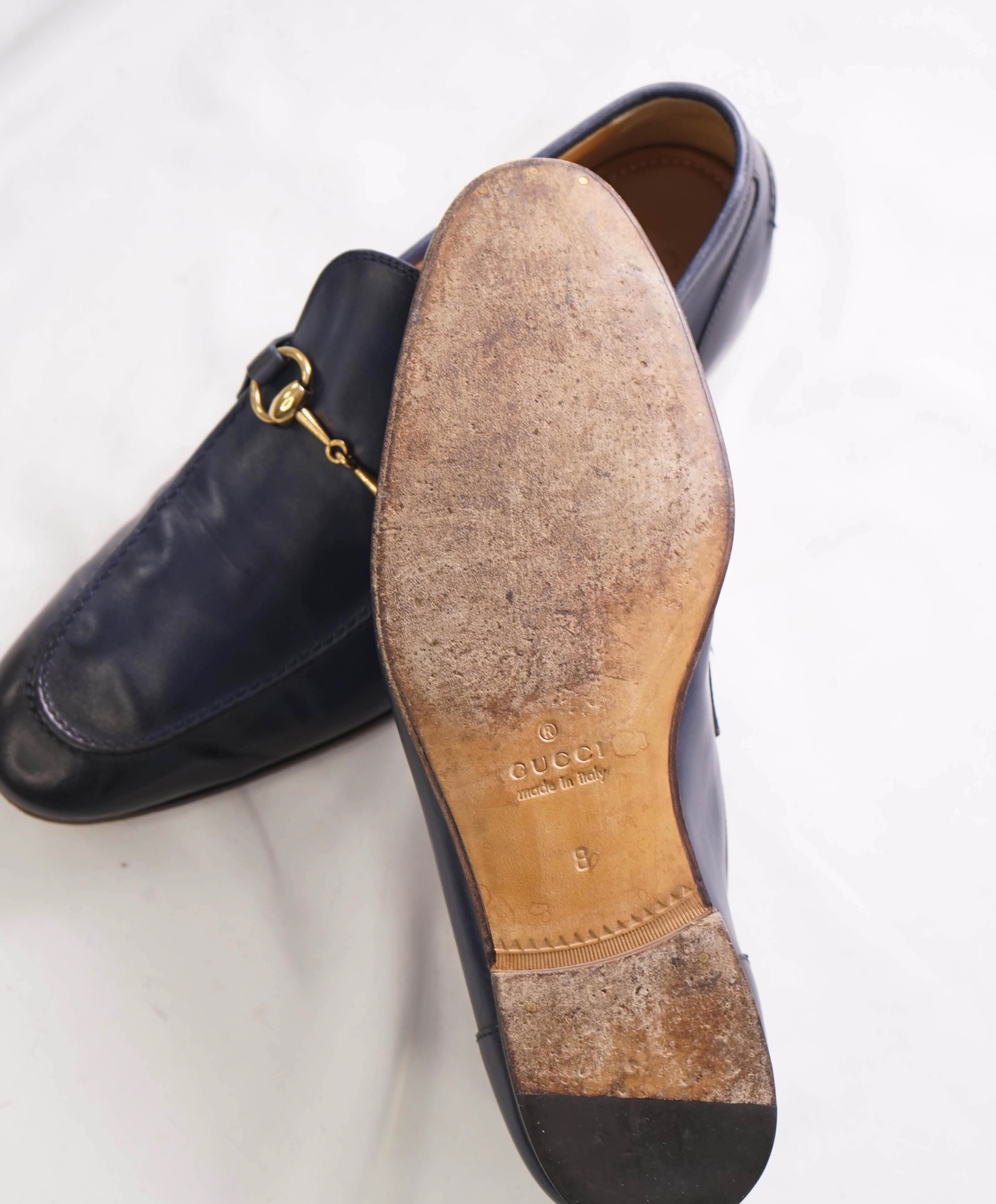 $920 GUCCI - "JORDAAN" Navy/Gold ICONIC Horsebit Leather Loafers - 8.5US (8G)