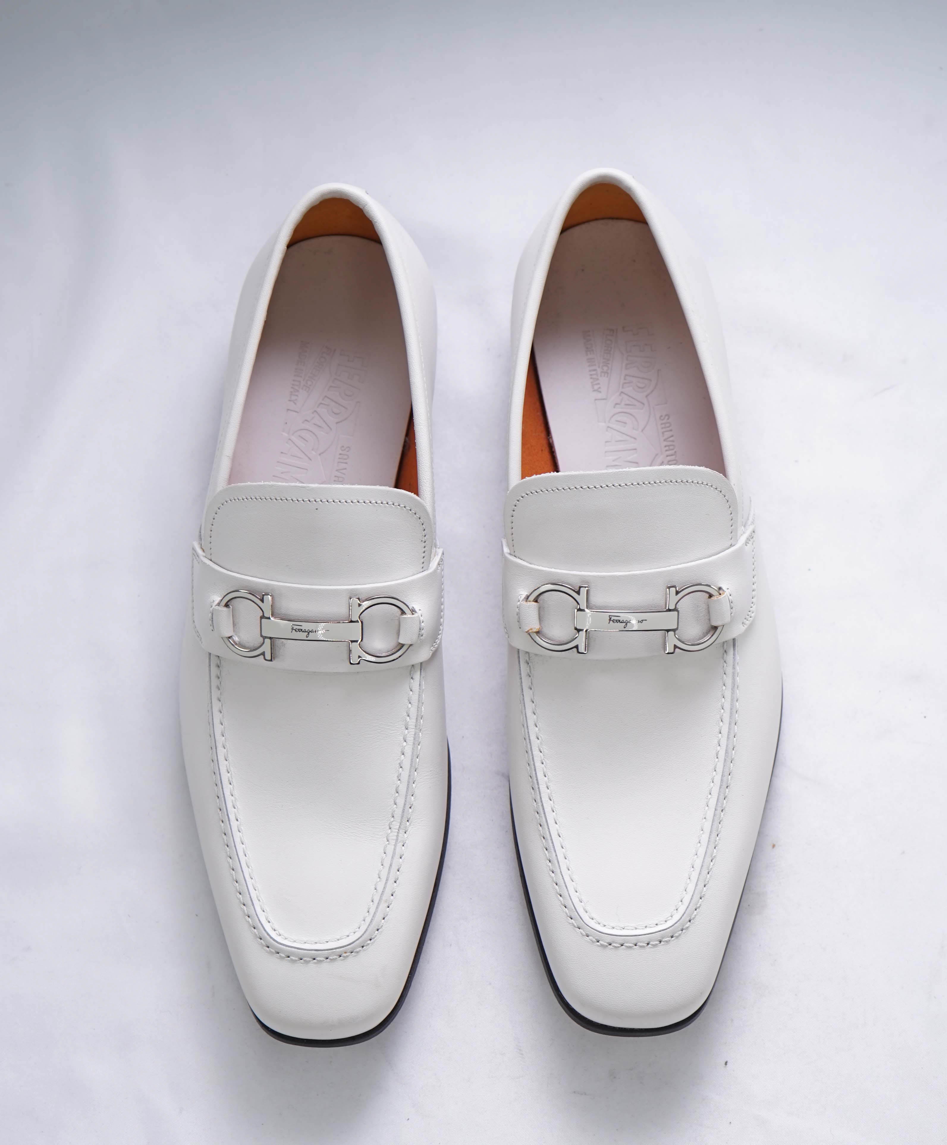 $850 SALVATORE FERRAGAMO - White Gancini Bit Loafer Leather - 7 D