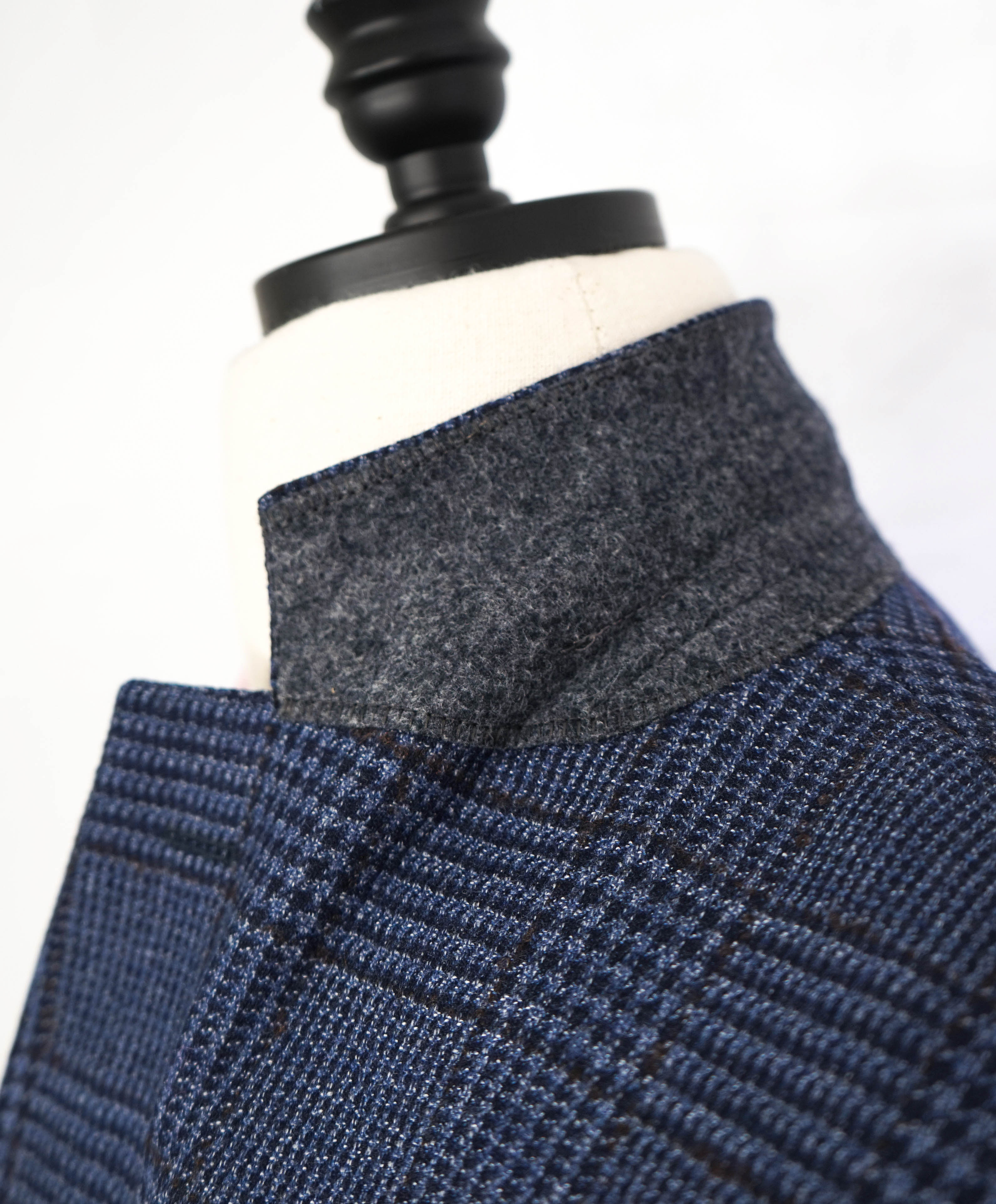 $1,295 LORO PIANA - MOVIMENTO “ZELANDER” Bold Blue Check Blazer- 46R