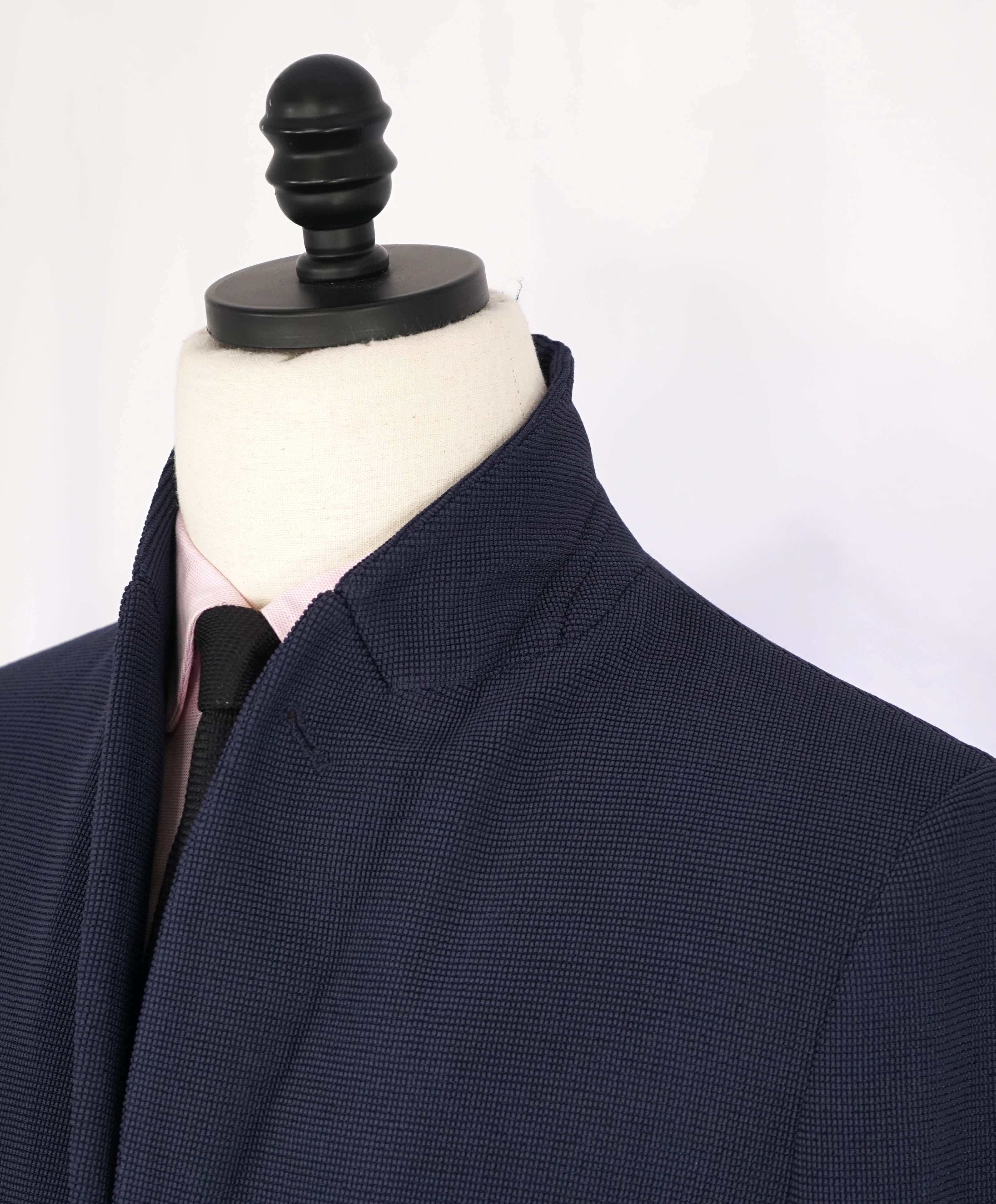 $2,995 GIORGIO ARMANI -Textured Navy Performance "GINZA" 2/3 Roll Lapel Blazer- 38R