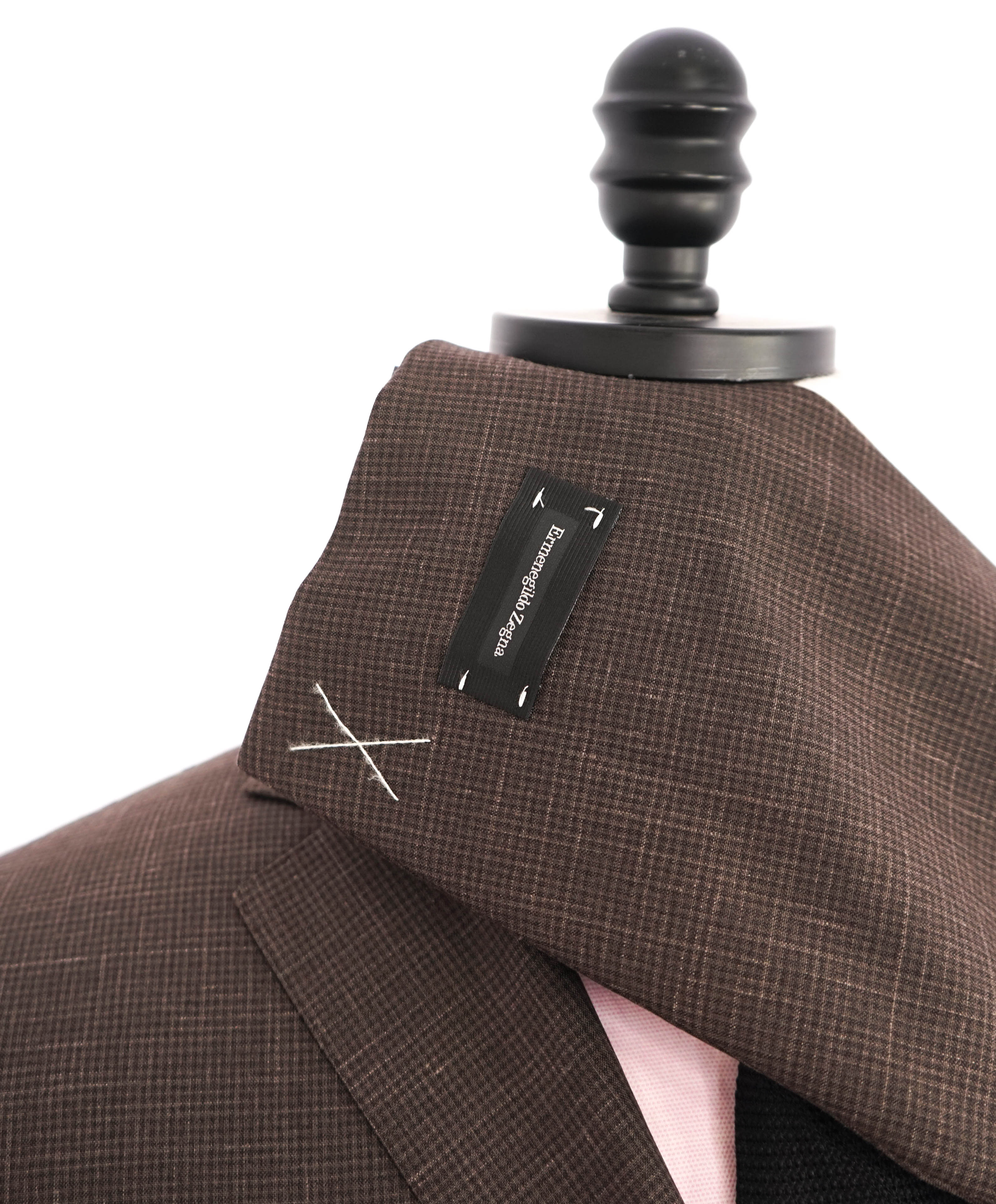 $4,295 ERMENEGILDO ZEGNA -Brown Micro Check 2/3 Roll LINEN Suit - 44R