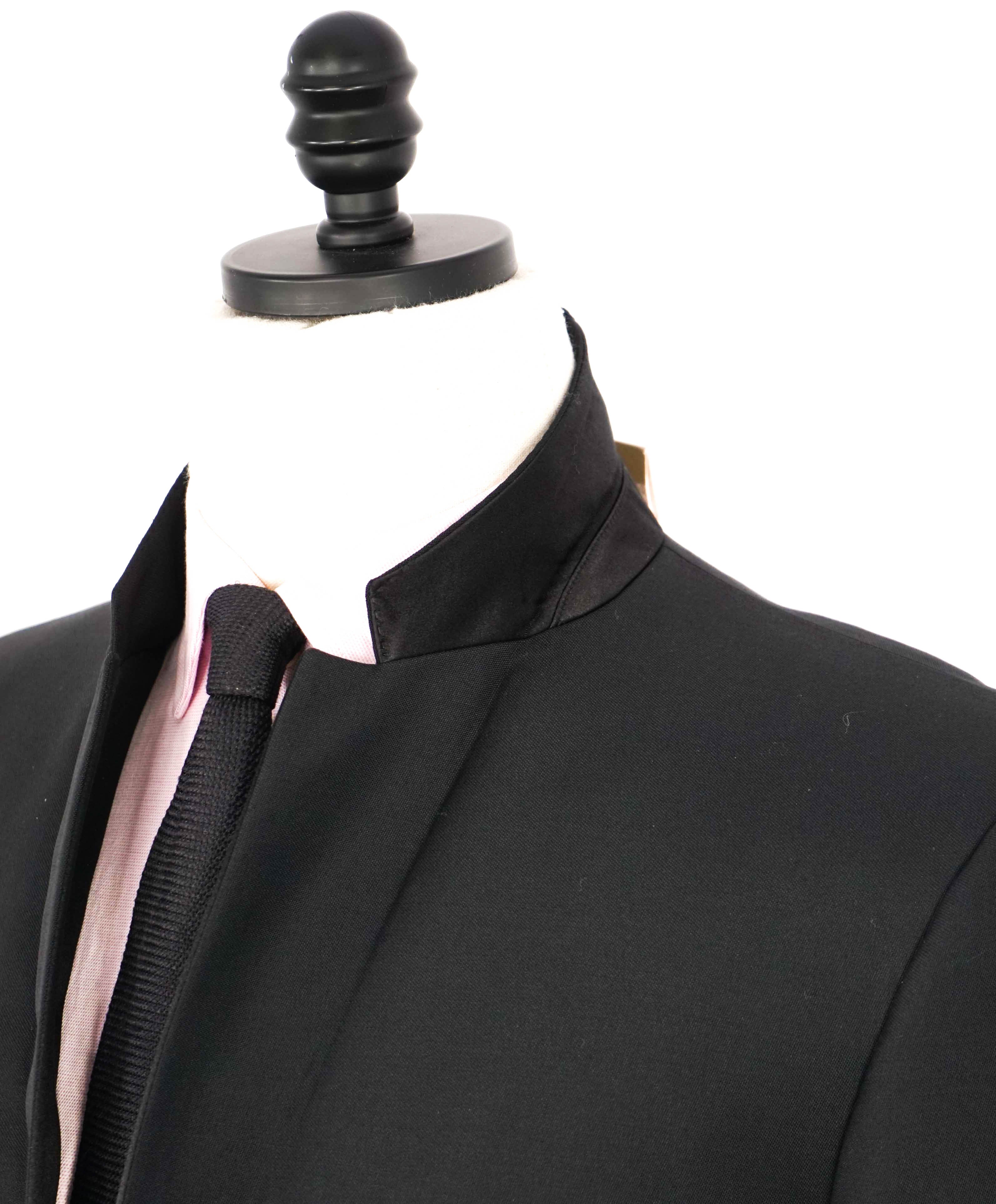 BURBERRY LONDON - *SIDE TABS* Made In Italy Wool & Mohair Tux Dinner Jacket - 44R