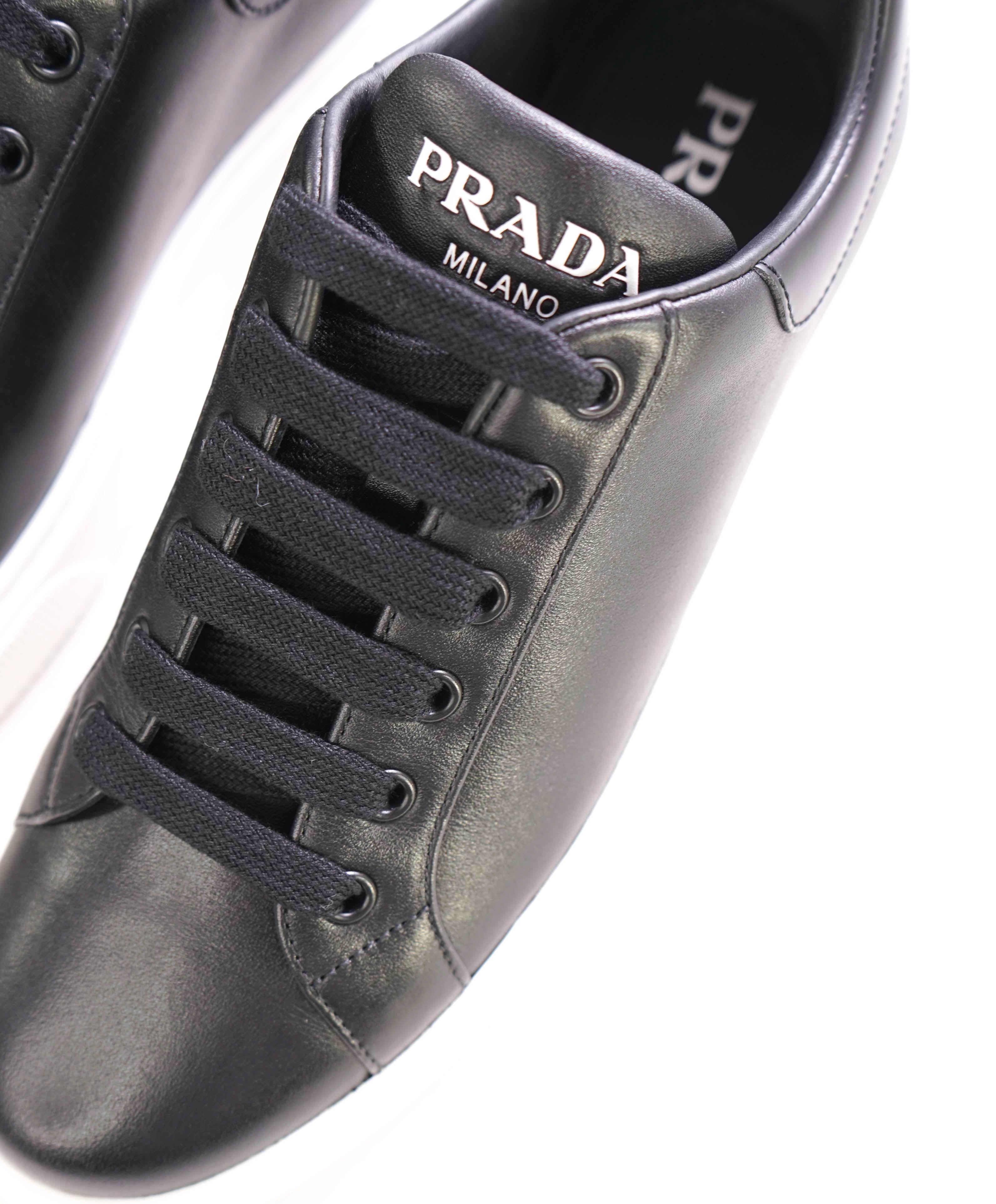 $1,150 PRADA -  Black/White Leather Sneakers With Logo Detail - 9 US (39 IT) (WOMEN)