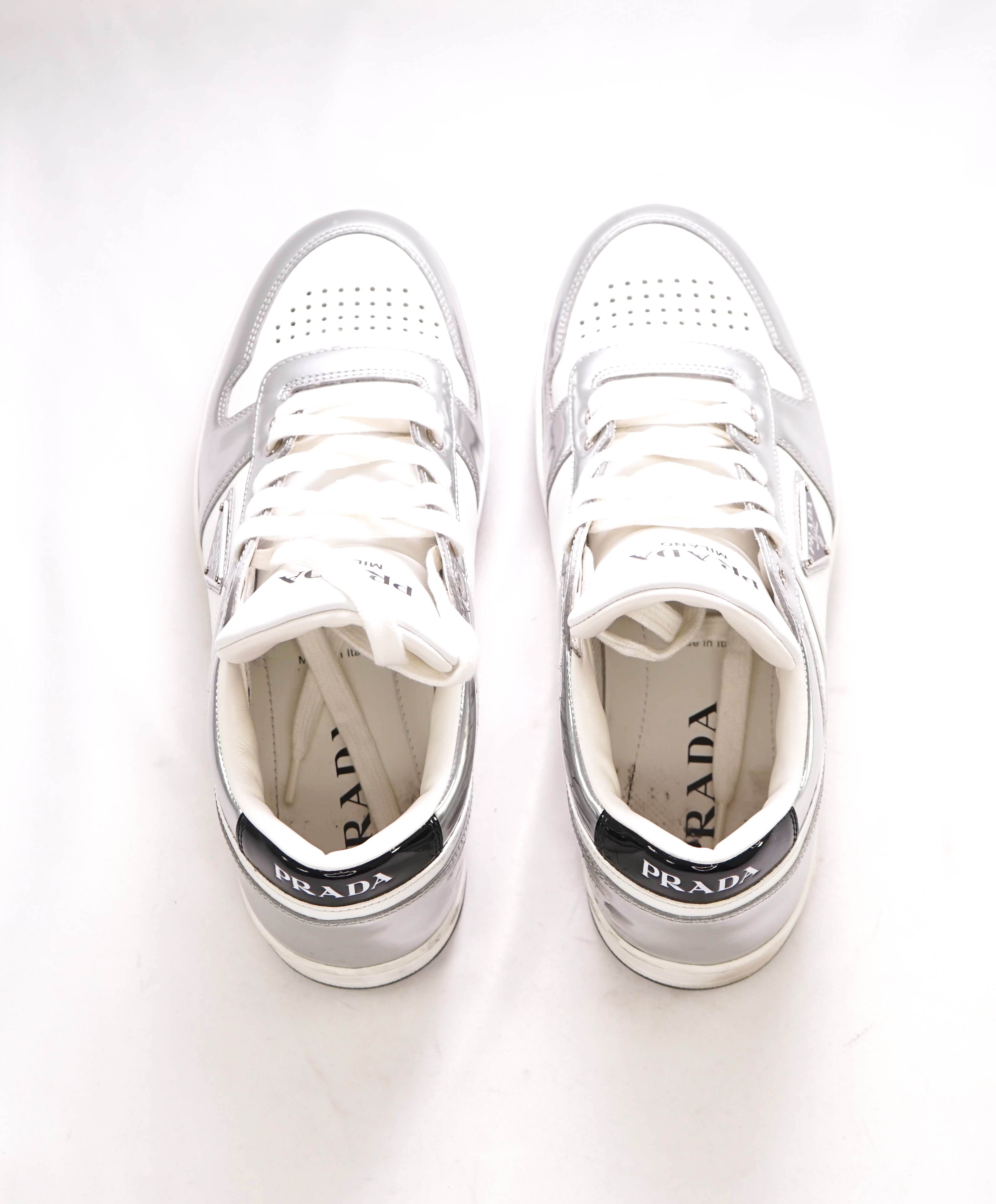 $1,100 PRADA - "DOWNTOWN" White/Silver Leather Sneakers With Logo Detail - 7 US (6 IT)