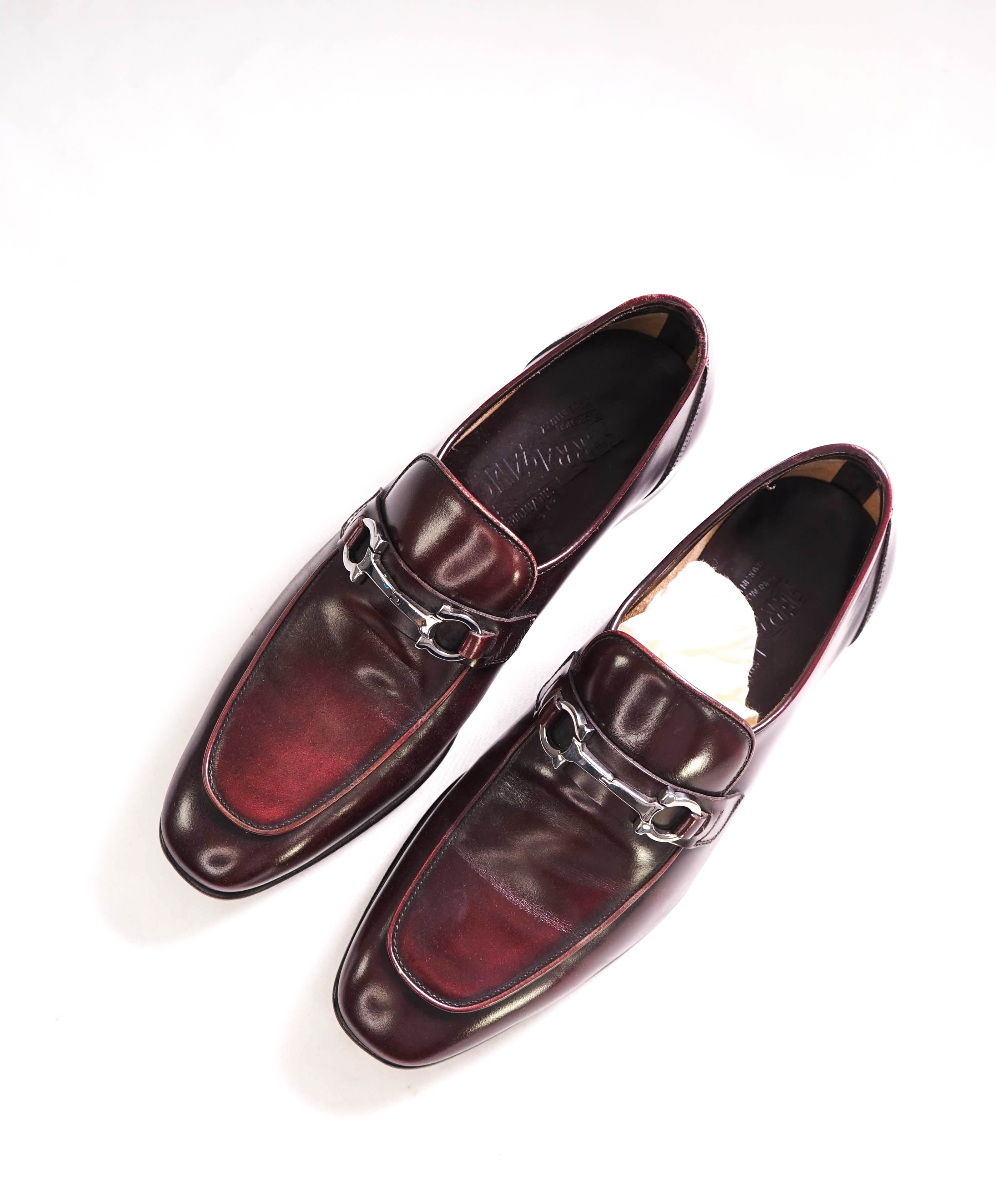 $850 SALVATORE FERRAGAMO - Oxblood Leather Gancini Logo Loafer- 7 D