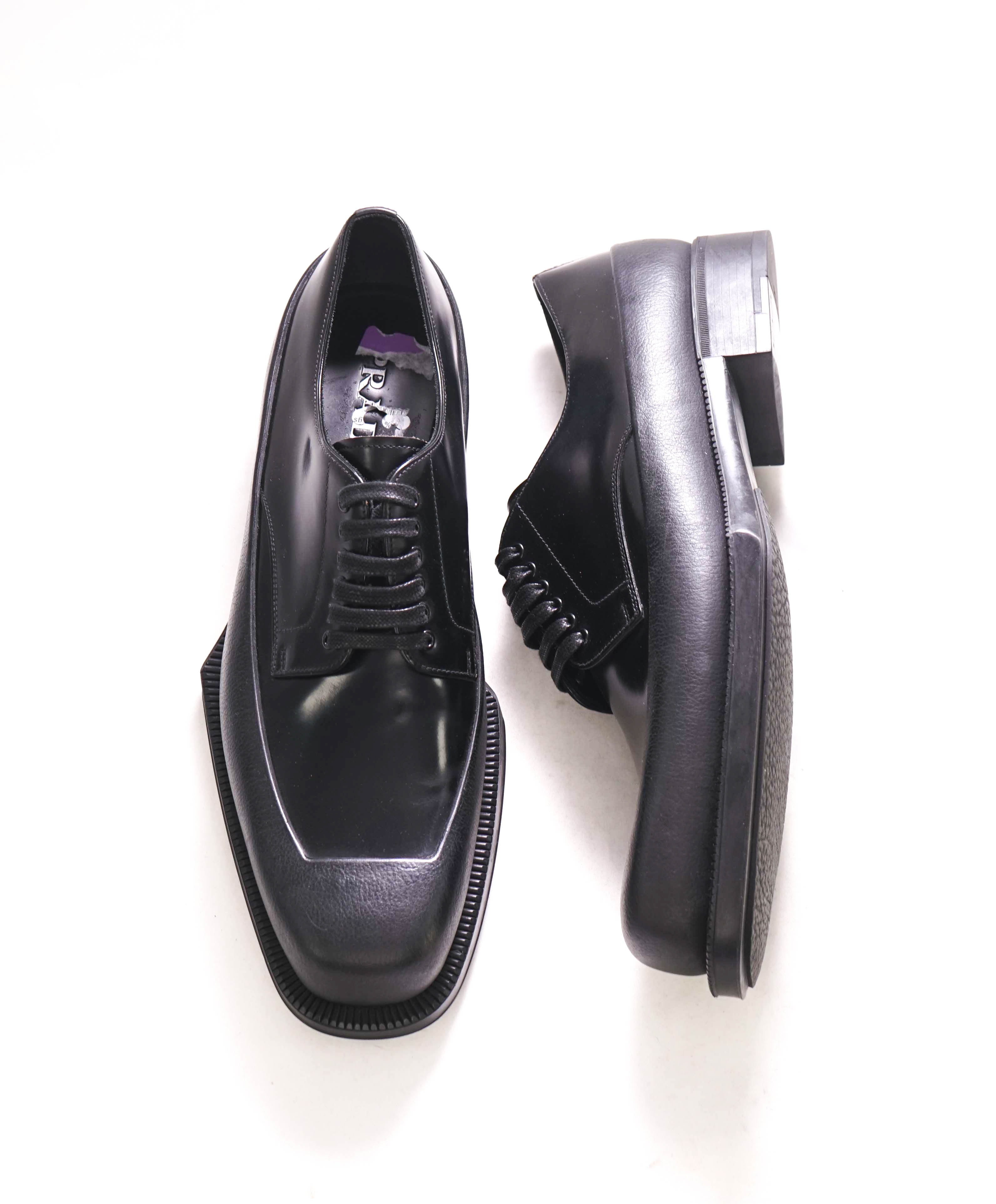 $1,320 PRADA - Black Leather Brogue Mixed-Media Lug Sole Oxfords - 10.5 US (9.5 Prada)