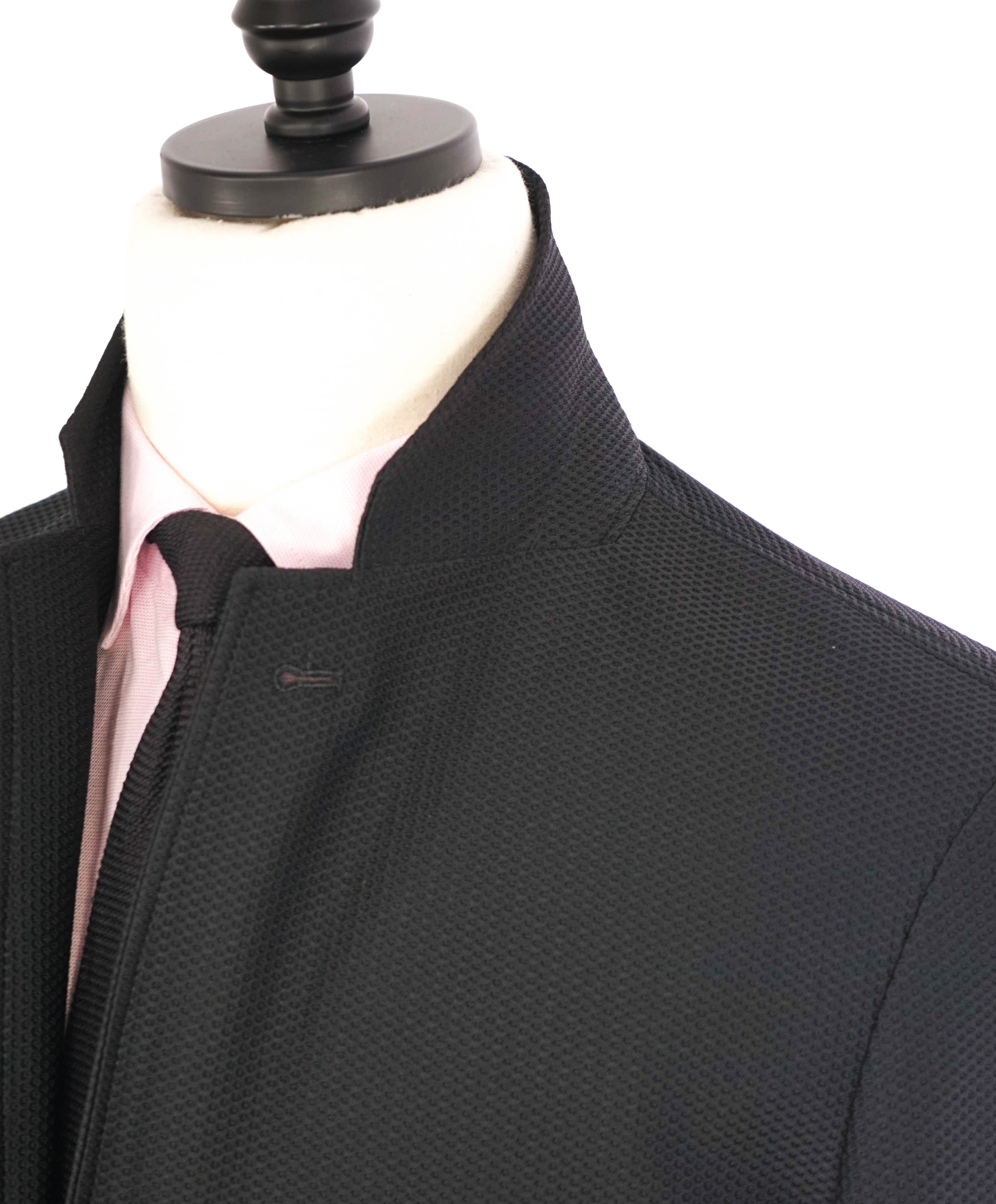 $1,495 ARMANI COLLEZIONI - Black Net Jersey Style Breathable SLIM Blazer- 40R