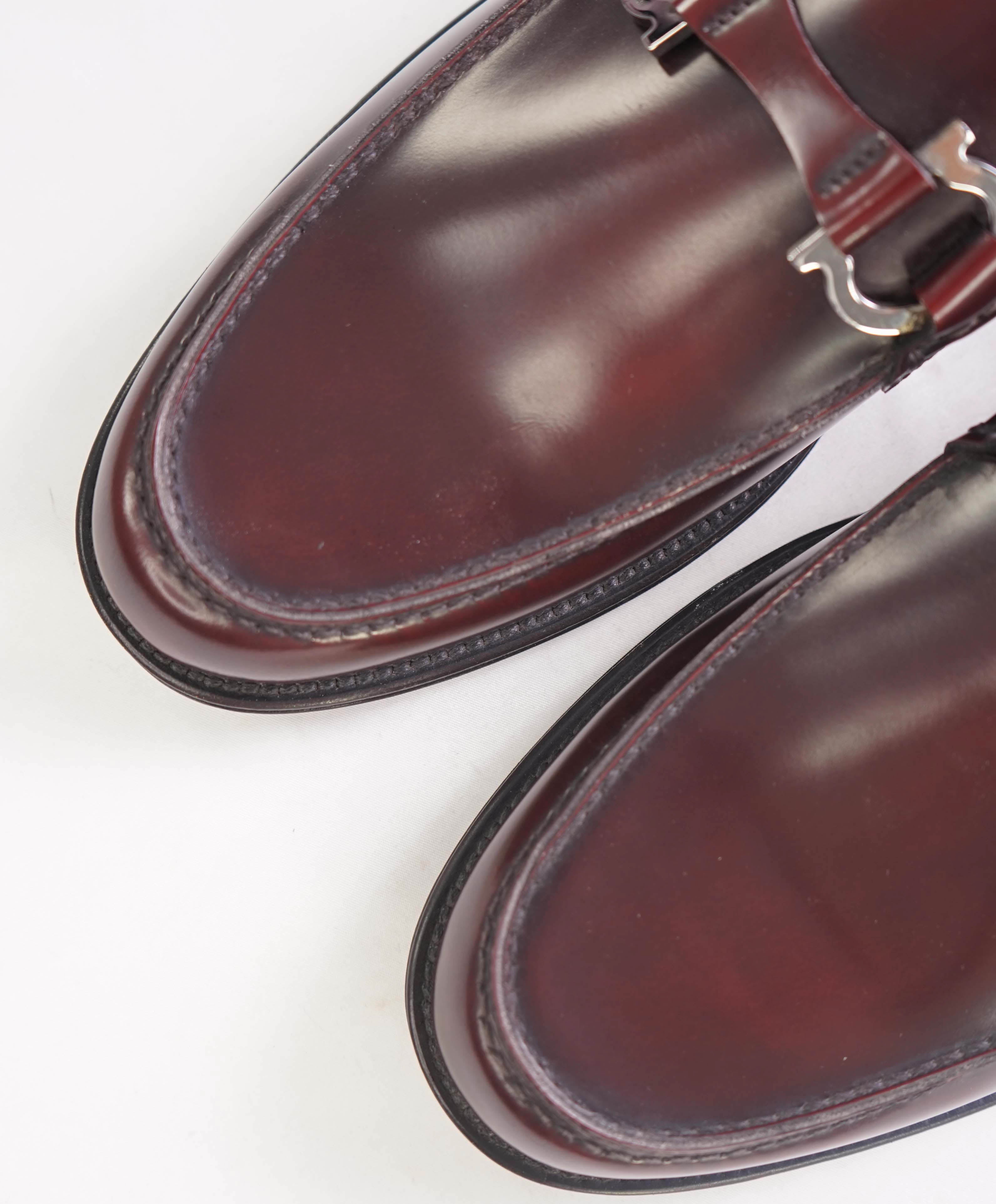 $1,395 SALVATORE FERRAGAMO - Cherry Shell Cordovan GANCINI Bit Loafer - 8.5 E