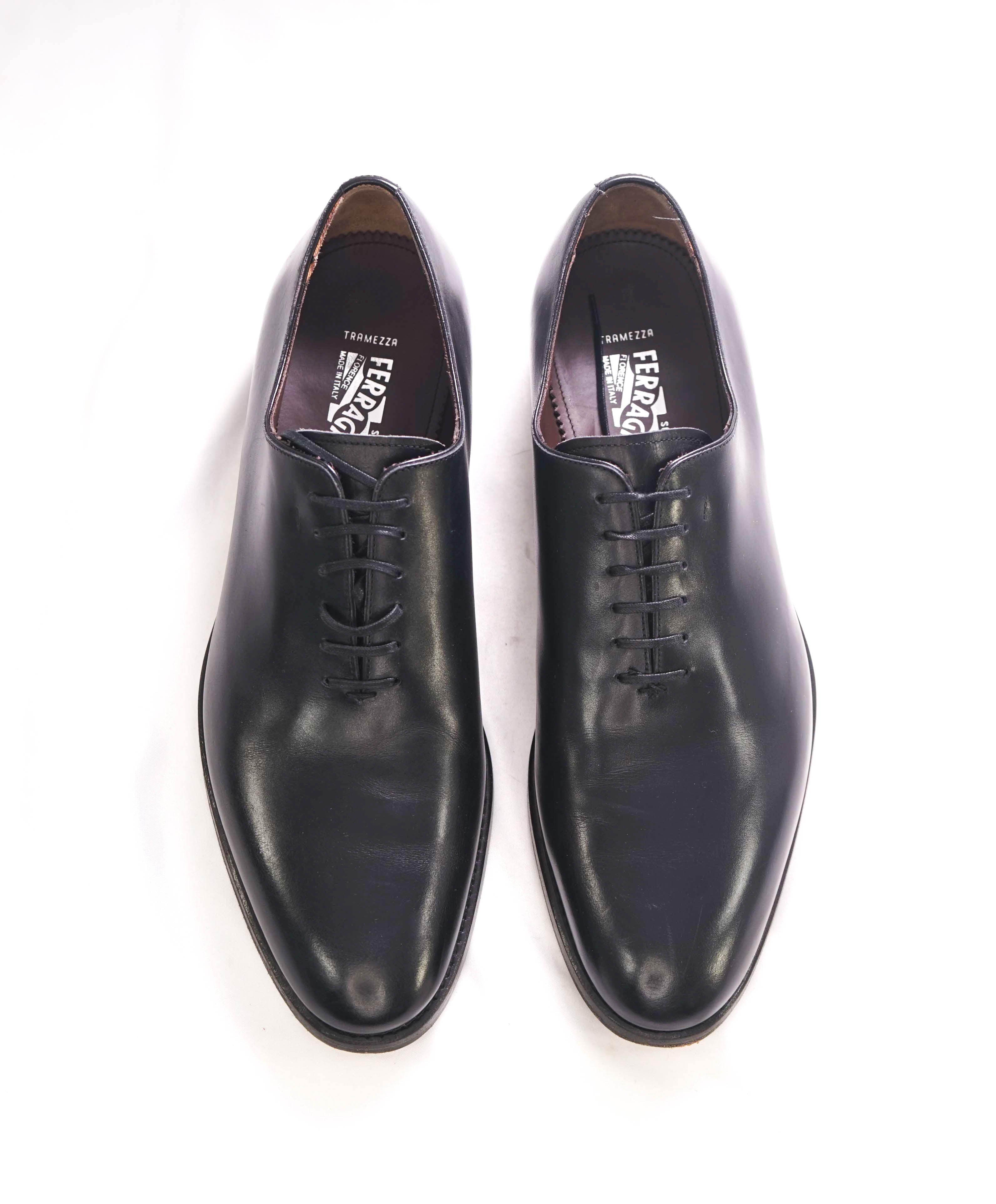 $1,395 SALVATORE FERRAGAMO - "ANGIOLO Tramezza" Black Whole-Cut Silhouette Oxfords - 8.5 E