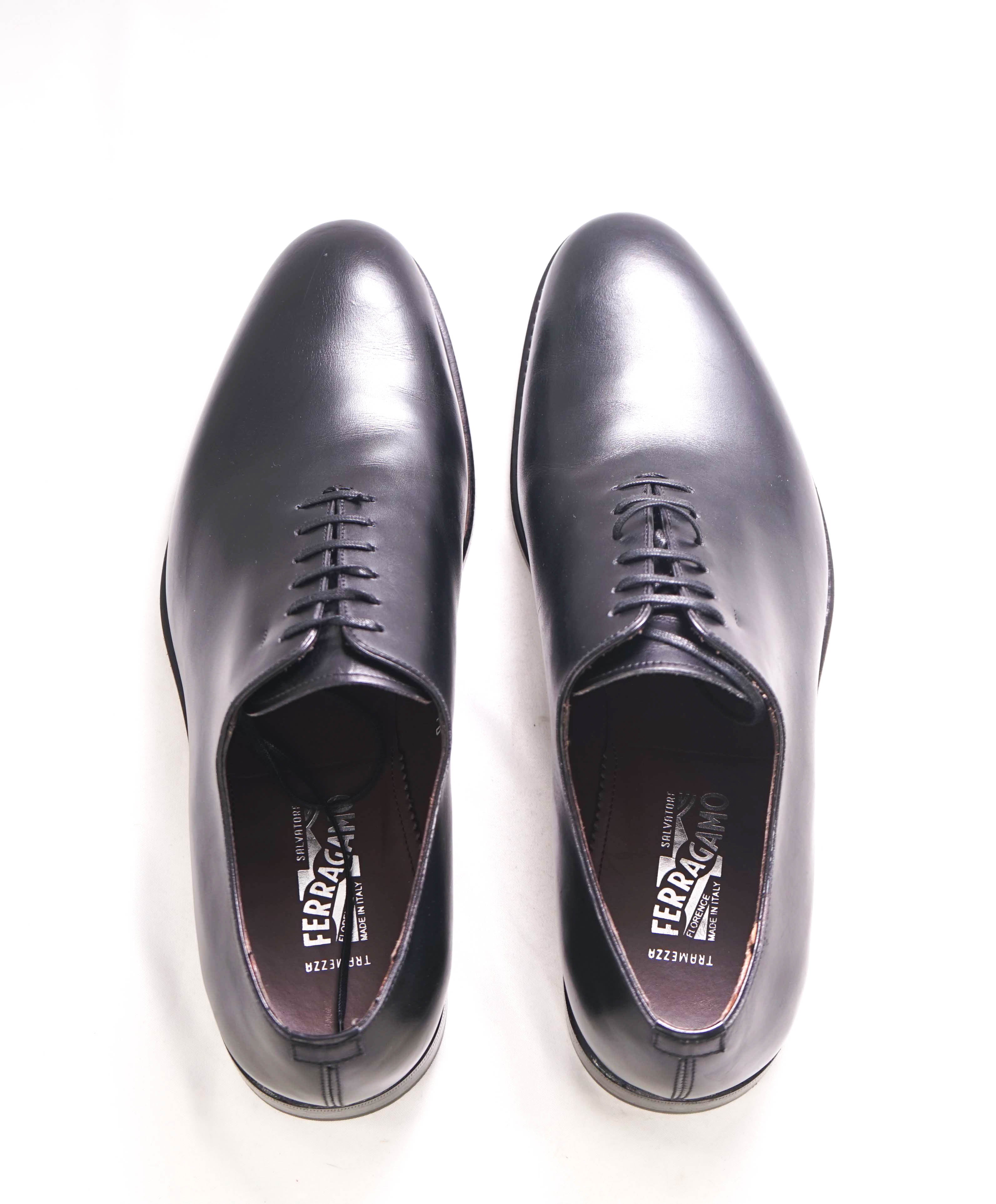 $1,395 SALVATORE FERRAGAMO - "ANGIOLO Tramezza" Black Whole-Cut Silhouette Oxfords - 8.5 E