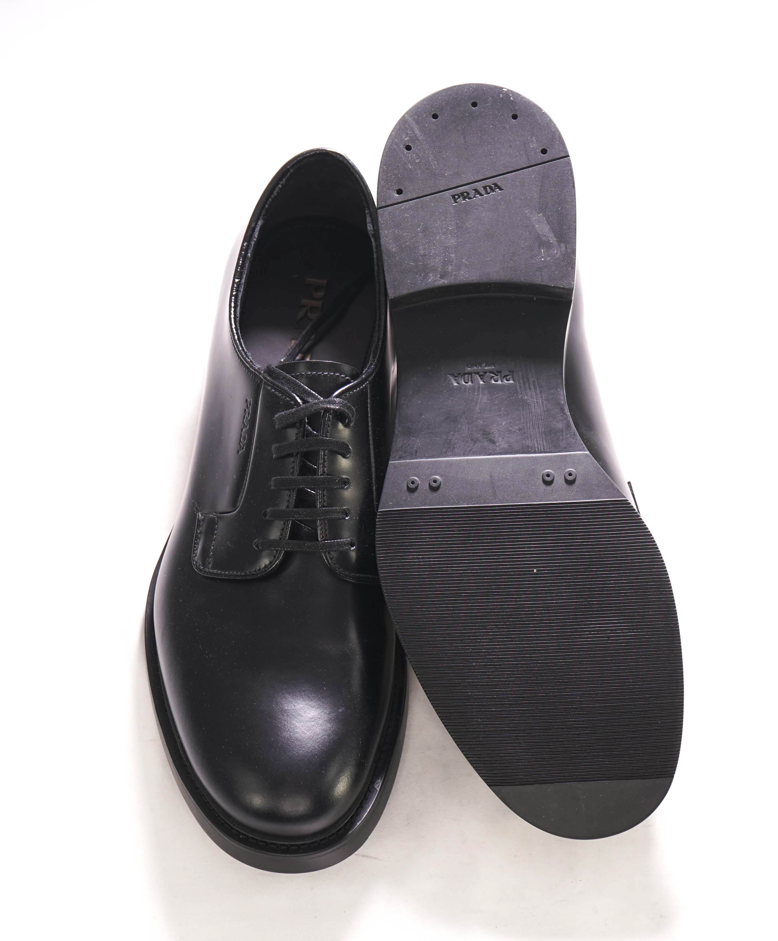 $1,150 PRADA - Black Brushed Leather Derby Lace-Ups - 9 US (8 Prada)