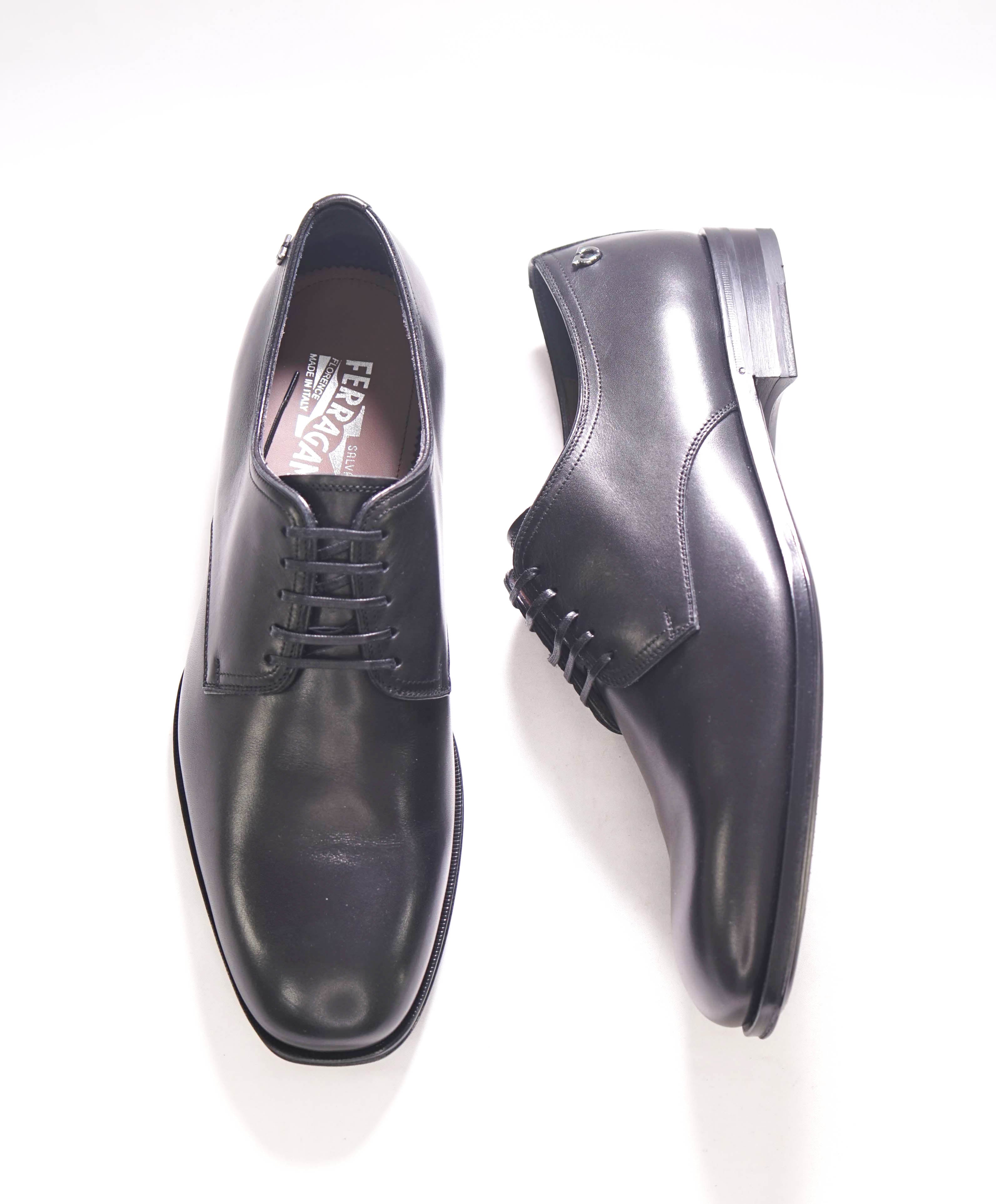 $895 SALVATORE FERRAGAMO - "PERSHORE" Logo Black Lace-Up Oxford  - 10 D