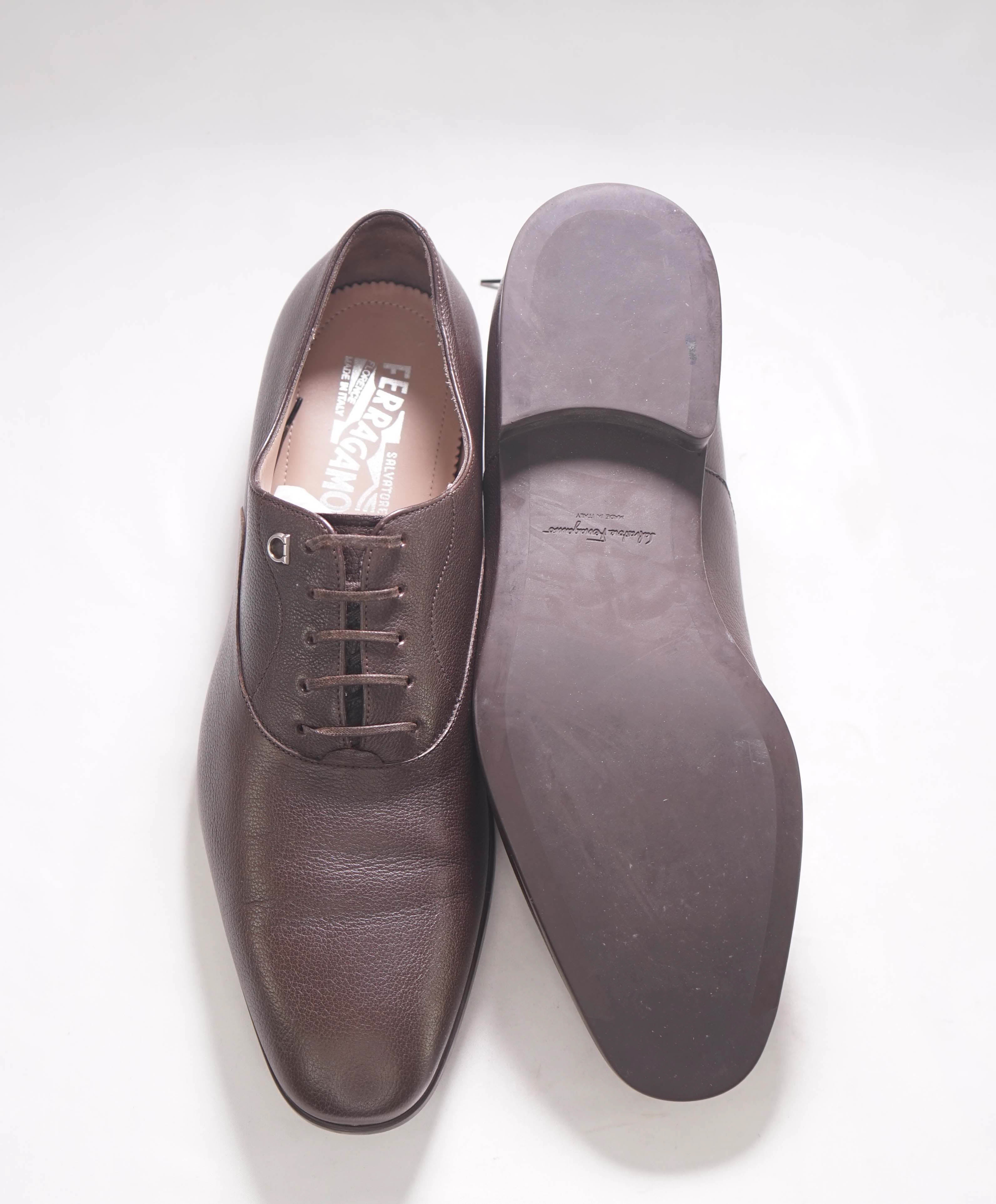 $750 SALVATORE FERRAGAMO - "TOULOUSE" Brown LOGO Sleek Oxford - 10 E