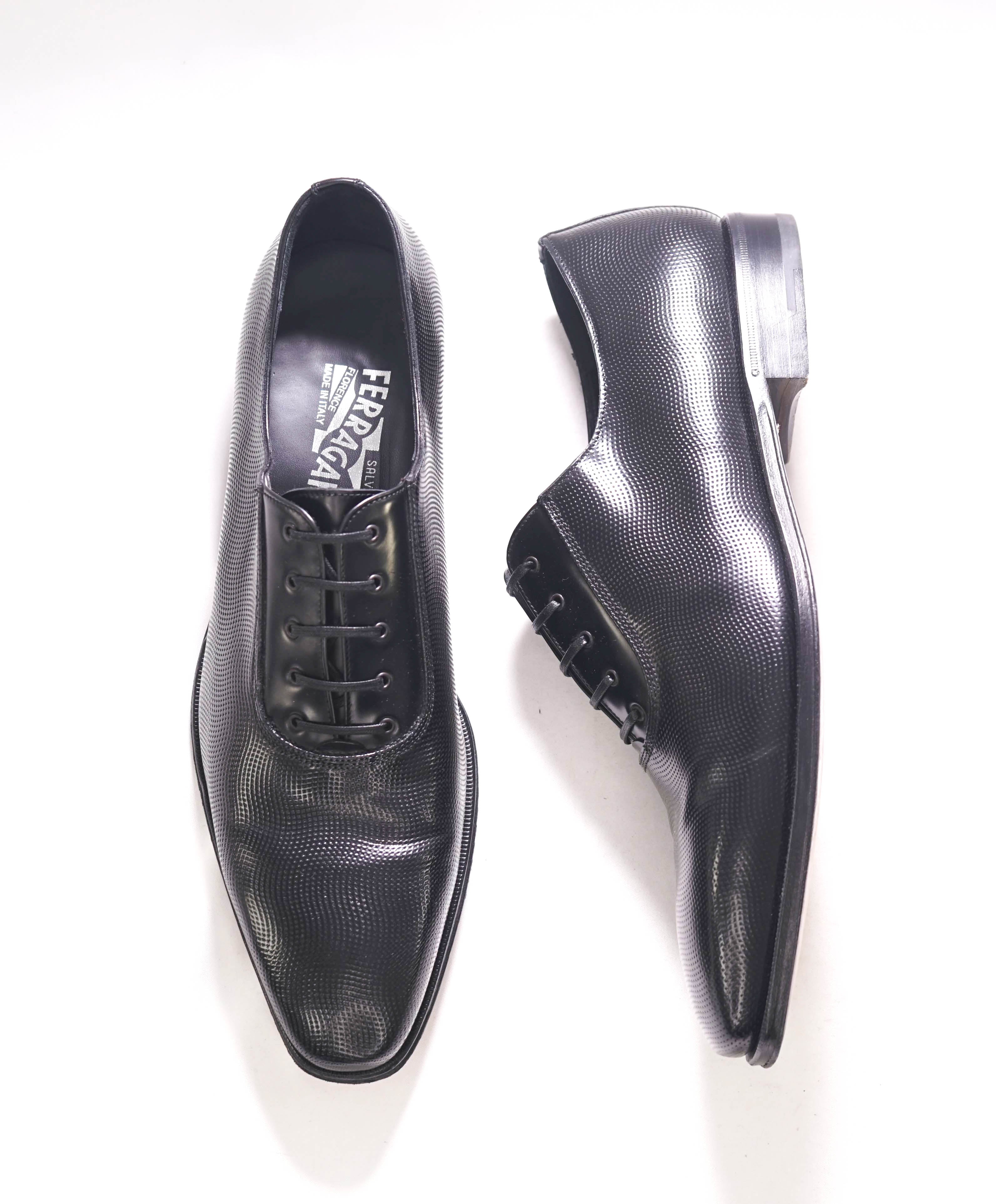 $850 SALVATORE FERRAGAMO - "FARNESE" Textured Black Oxfords - 9.5 D