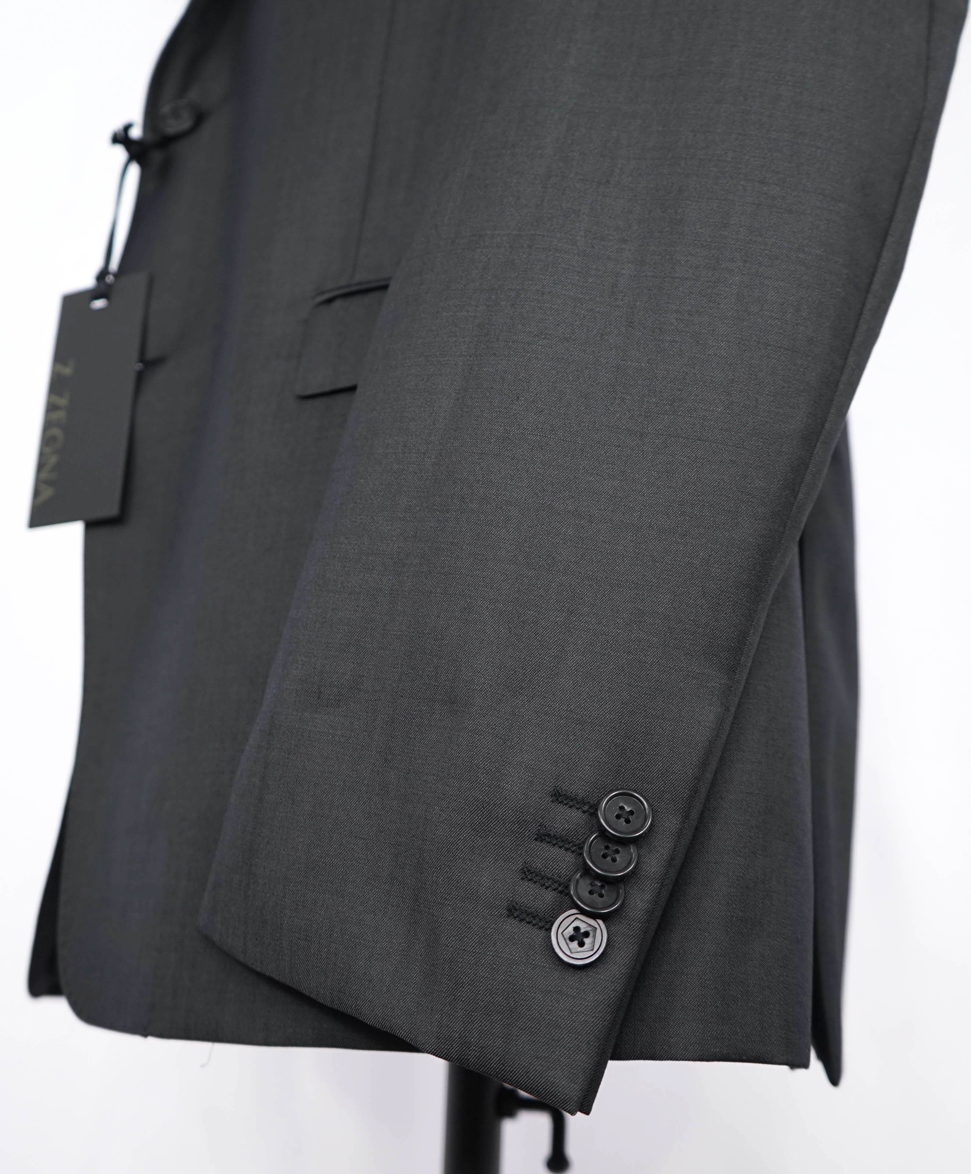 Z ZEGNA - MOHAIR/WOOL Blend Gray Slim Wool Suit - 46R