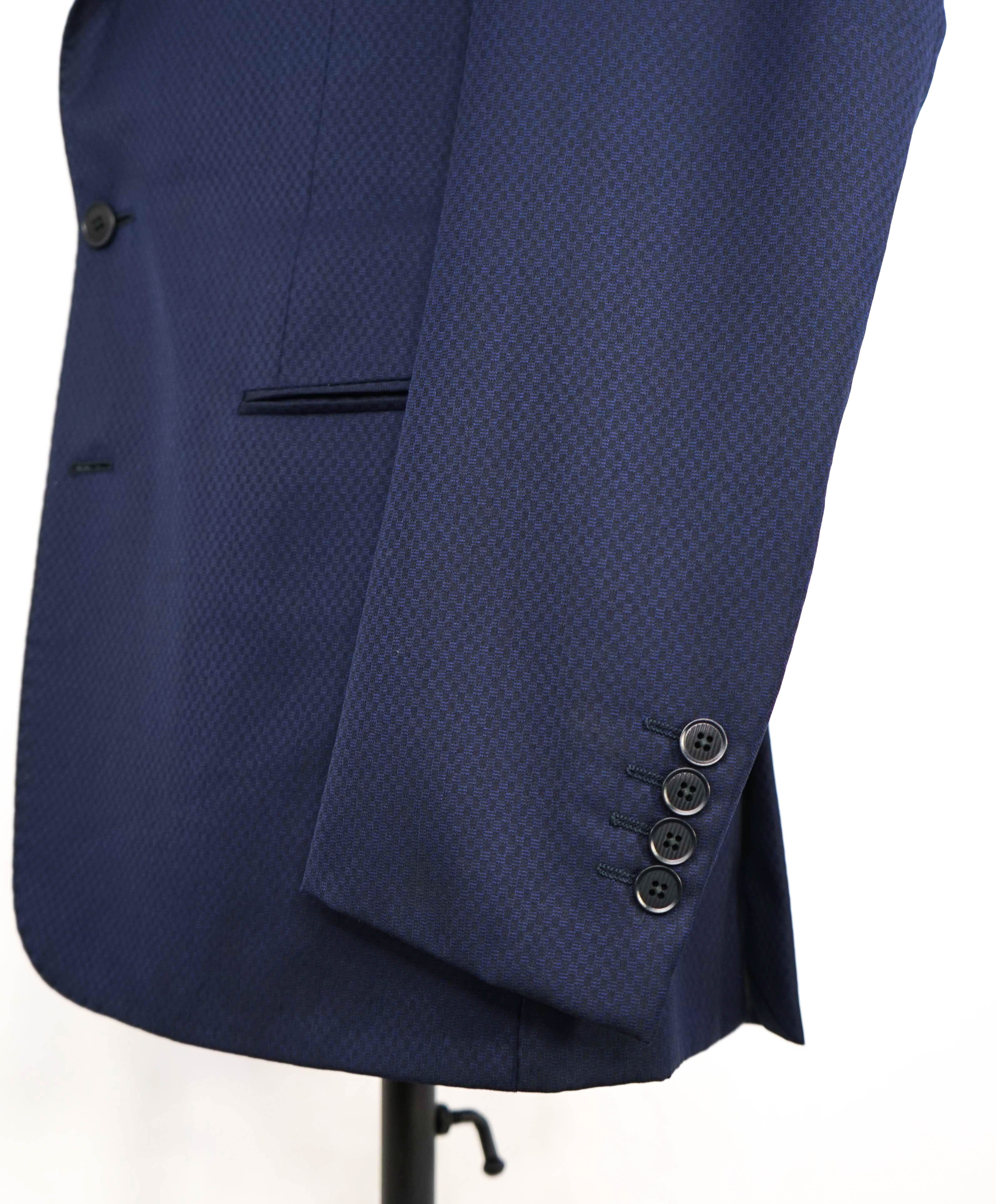 $2,295 ARMANI COLLEZIONI - "G Line" Blue Textured Dinner Jacket Blazer - 40R US