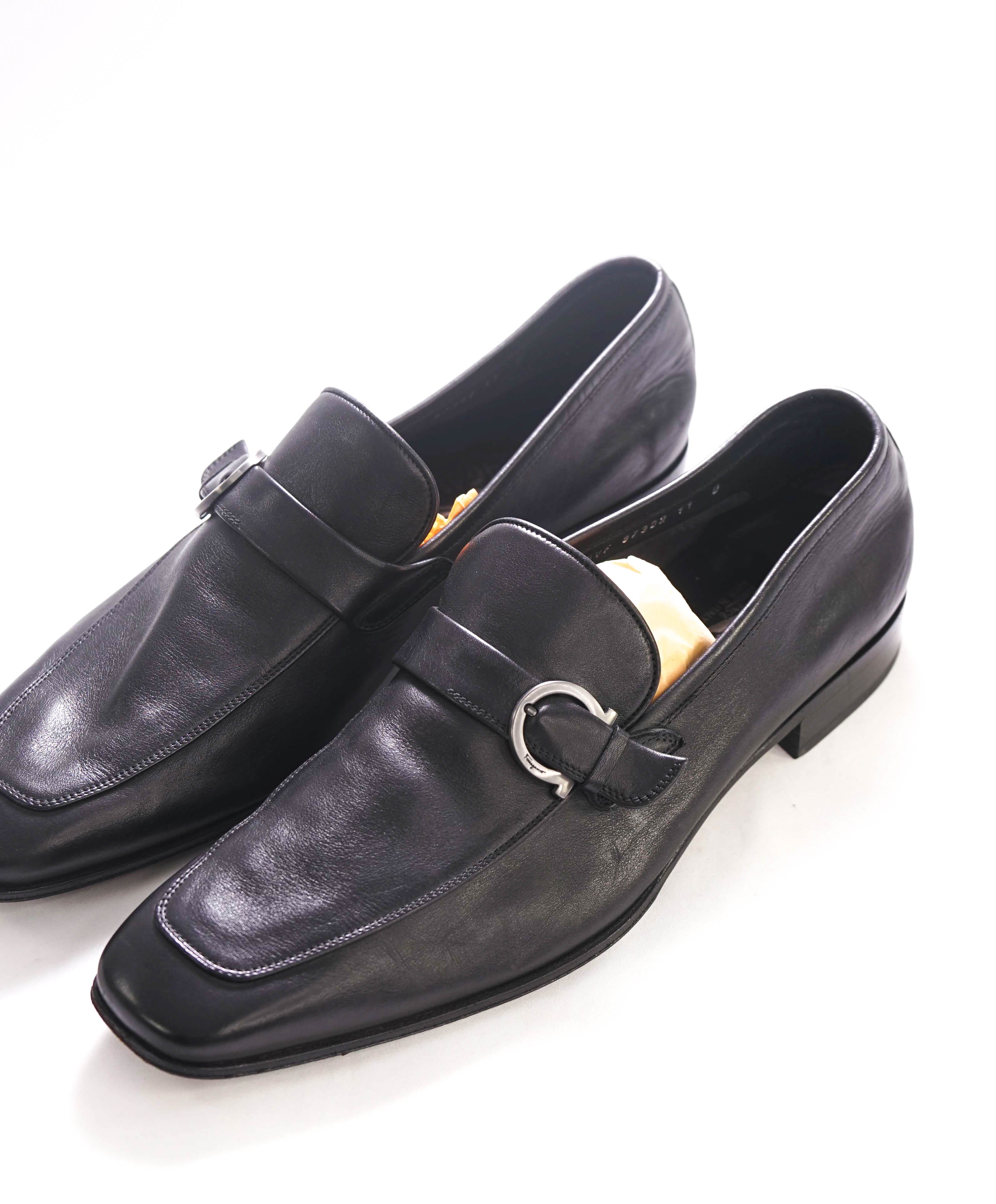 SALVATORE FERRAGAMO - Gancini Logo Bit Loafer Black Leather - 11 D