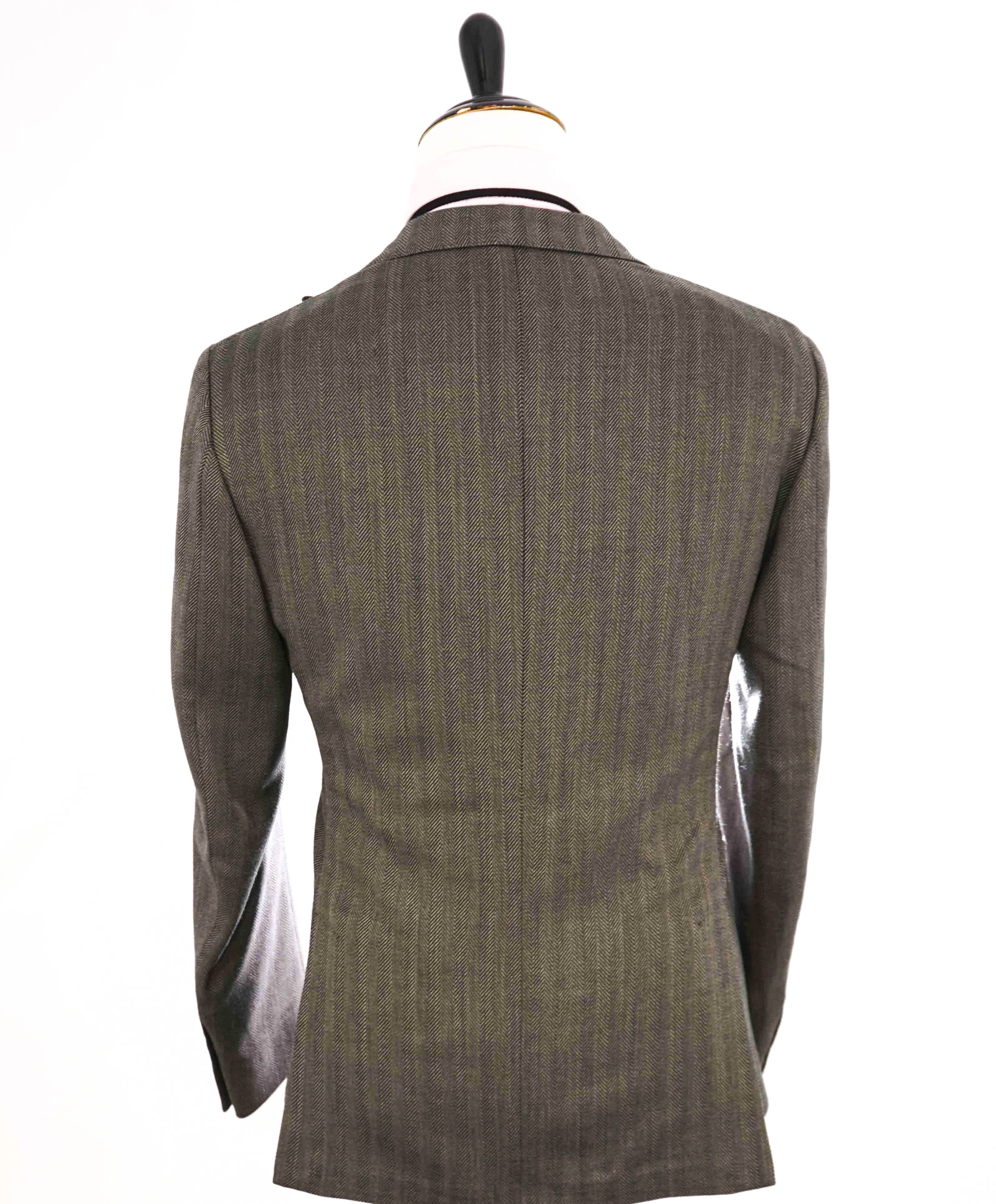 $1,395 ELEVENTY - Green Herringbone Peak Lapel Blazer - 46 (56 EU)