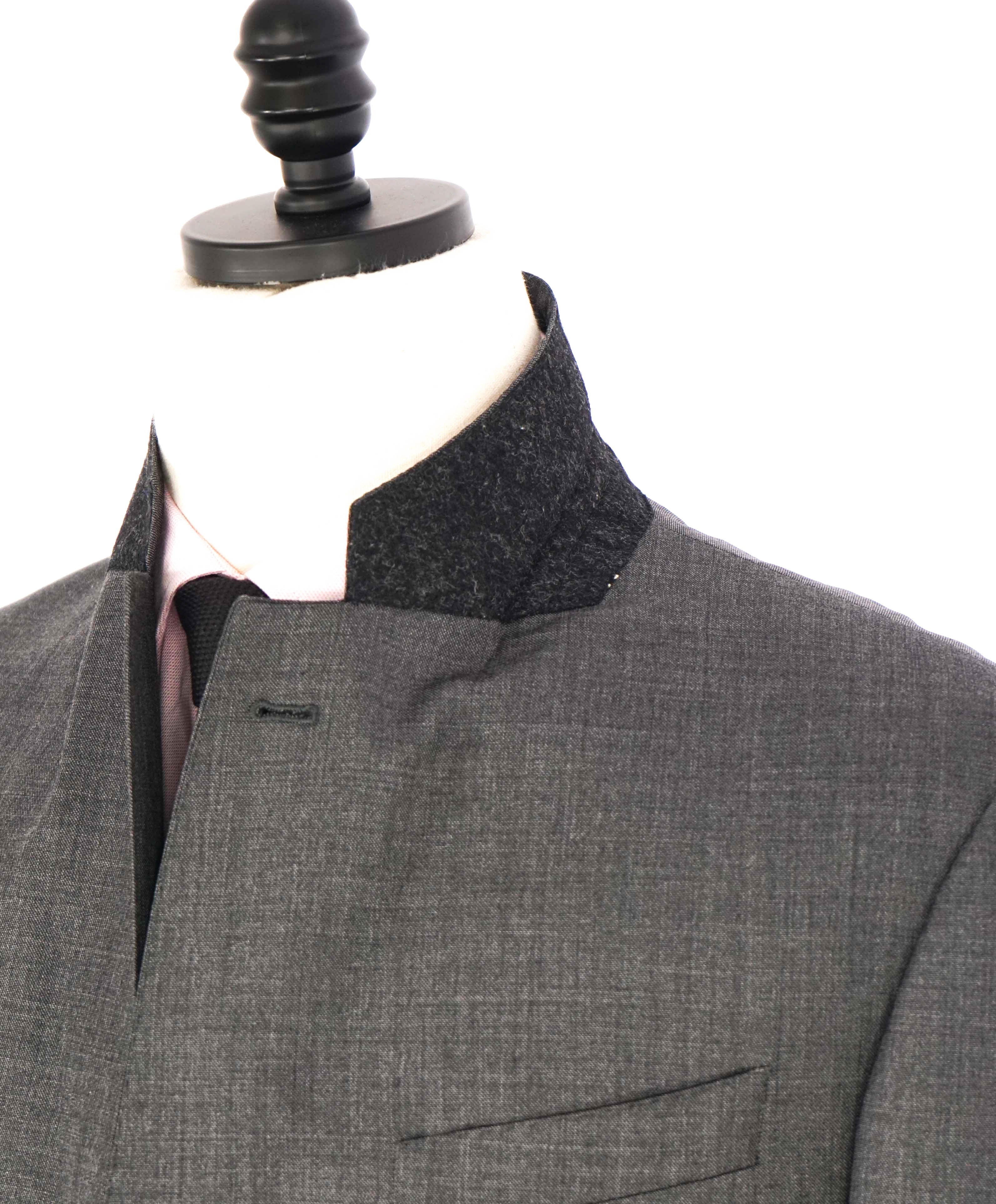 $1,995 EMPORIO ARMANI - “G LINE” Gray 1-Btn Notch Lapel 130's Suit - 38S