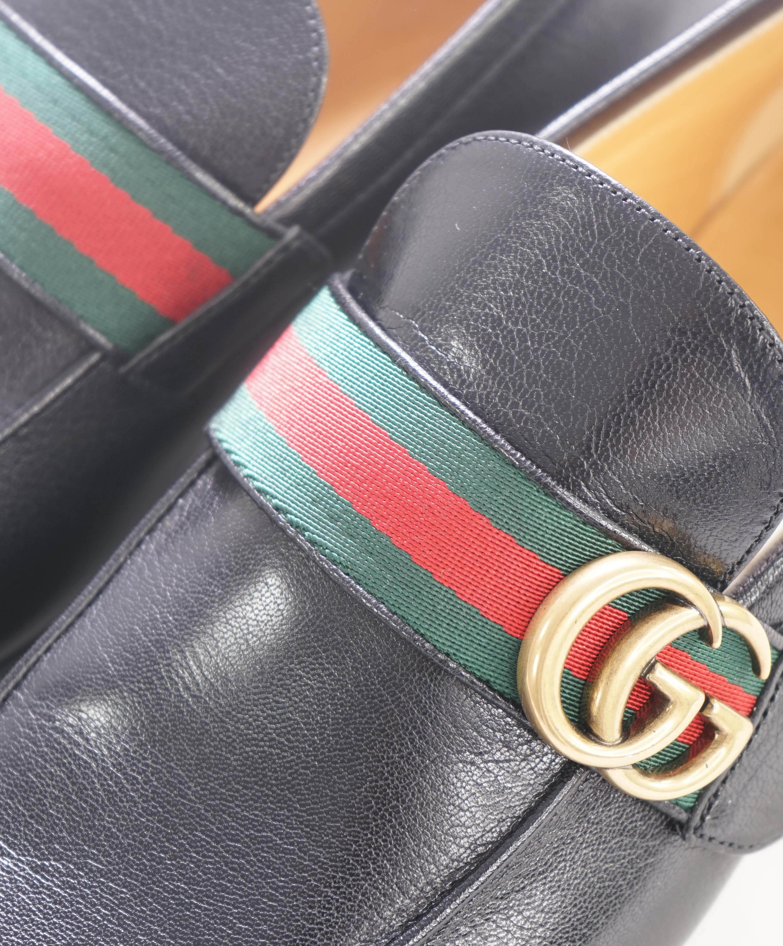 $1,050 GUCCI - "MARMONT" Black GG Web Detail Leather Loafers - 8.5US (8G)