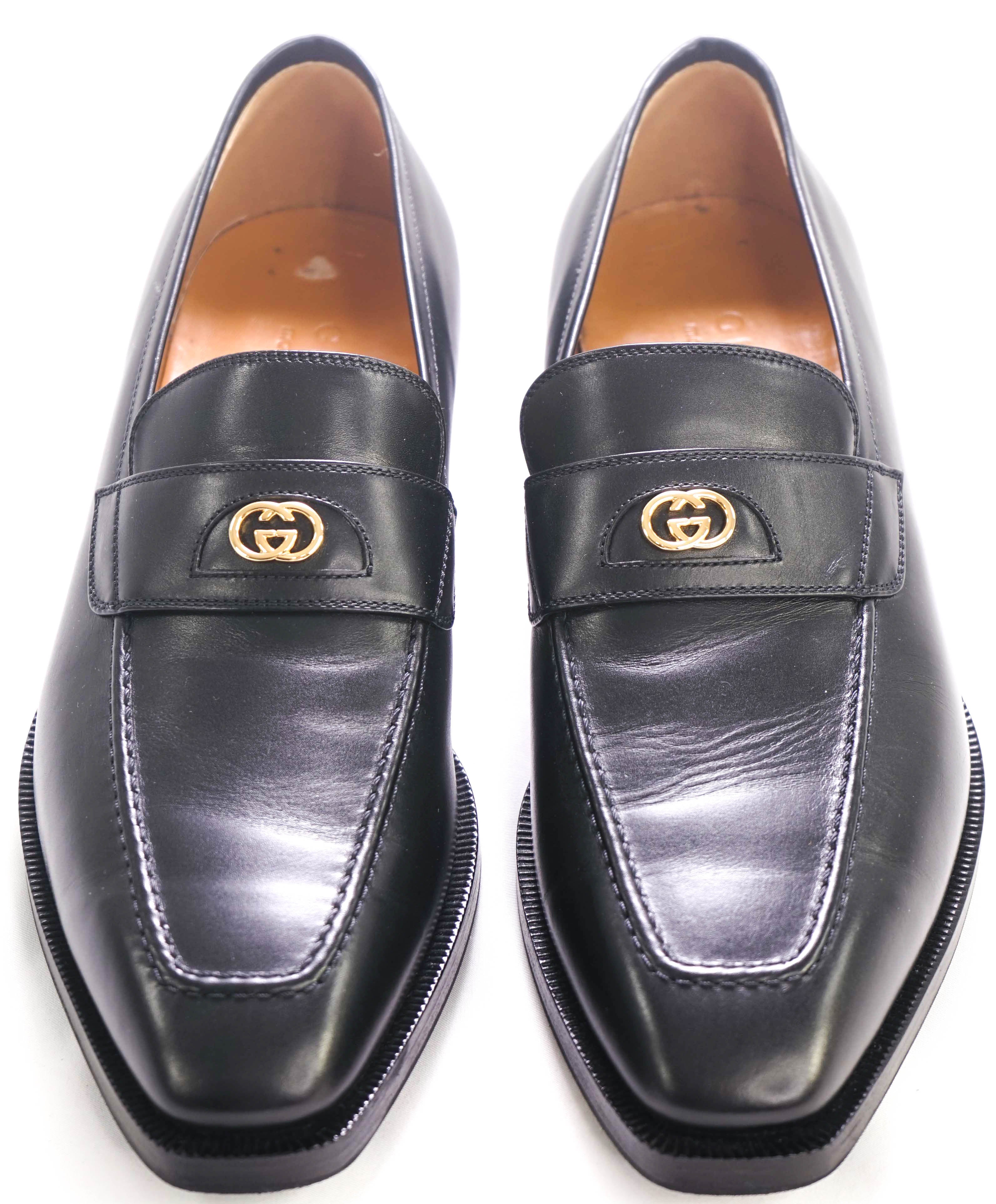 $1,050 GUCCI - "INTERLOCKING GG" Black Detail Leather Loafers - 8US (7.5G)