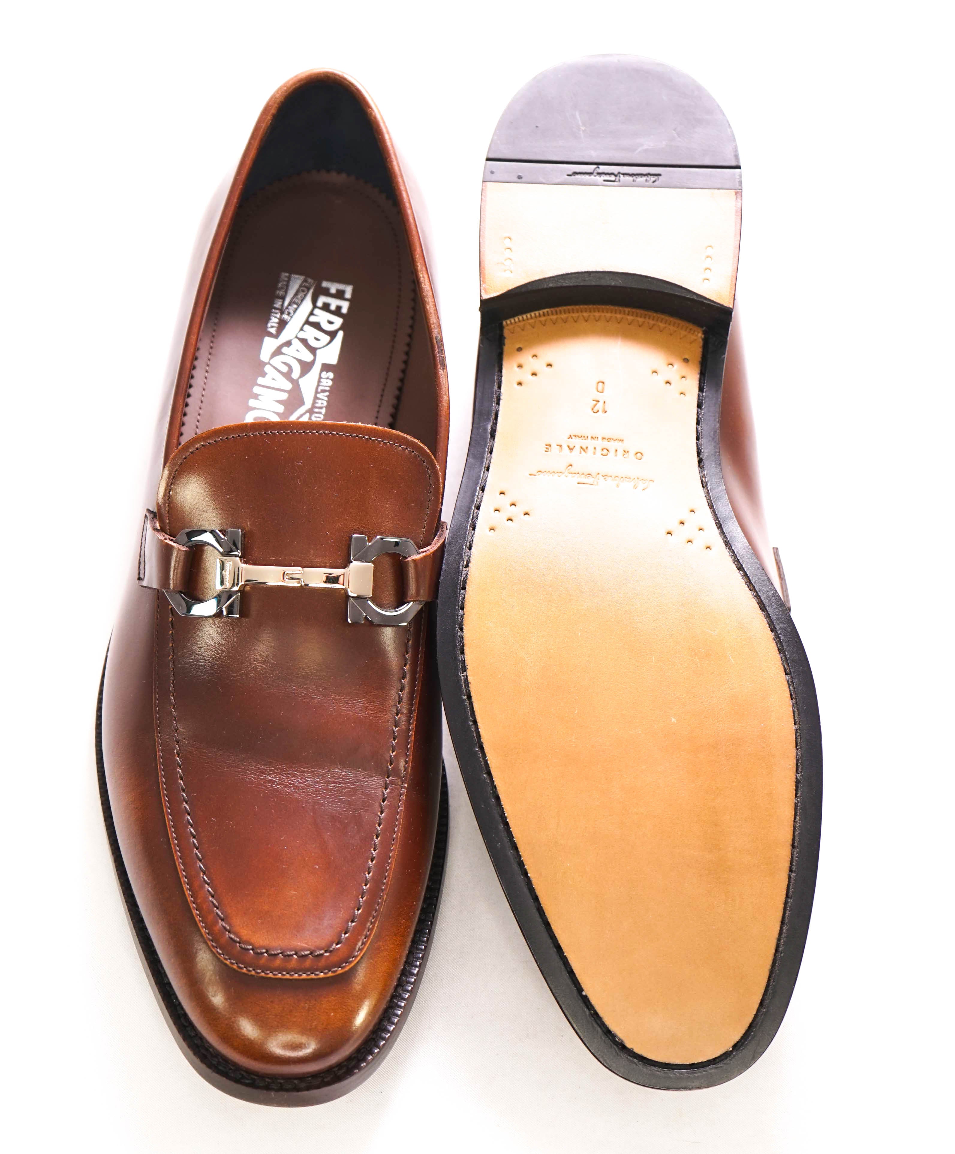 $1,190 SALVATORE FERRAGAMO - “LEWIS" Gancini Loafer Brown Leather - 12 D