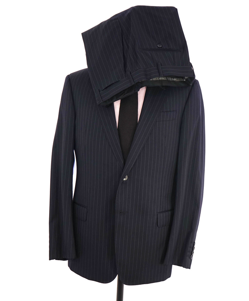 $1,895 ARMANI COLLEZIONI - Chalk Striped *G LINE* Notch Lapel Suit - 42R