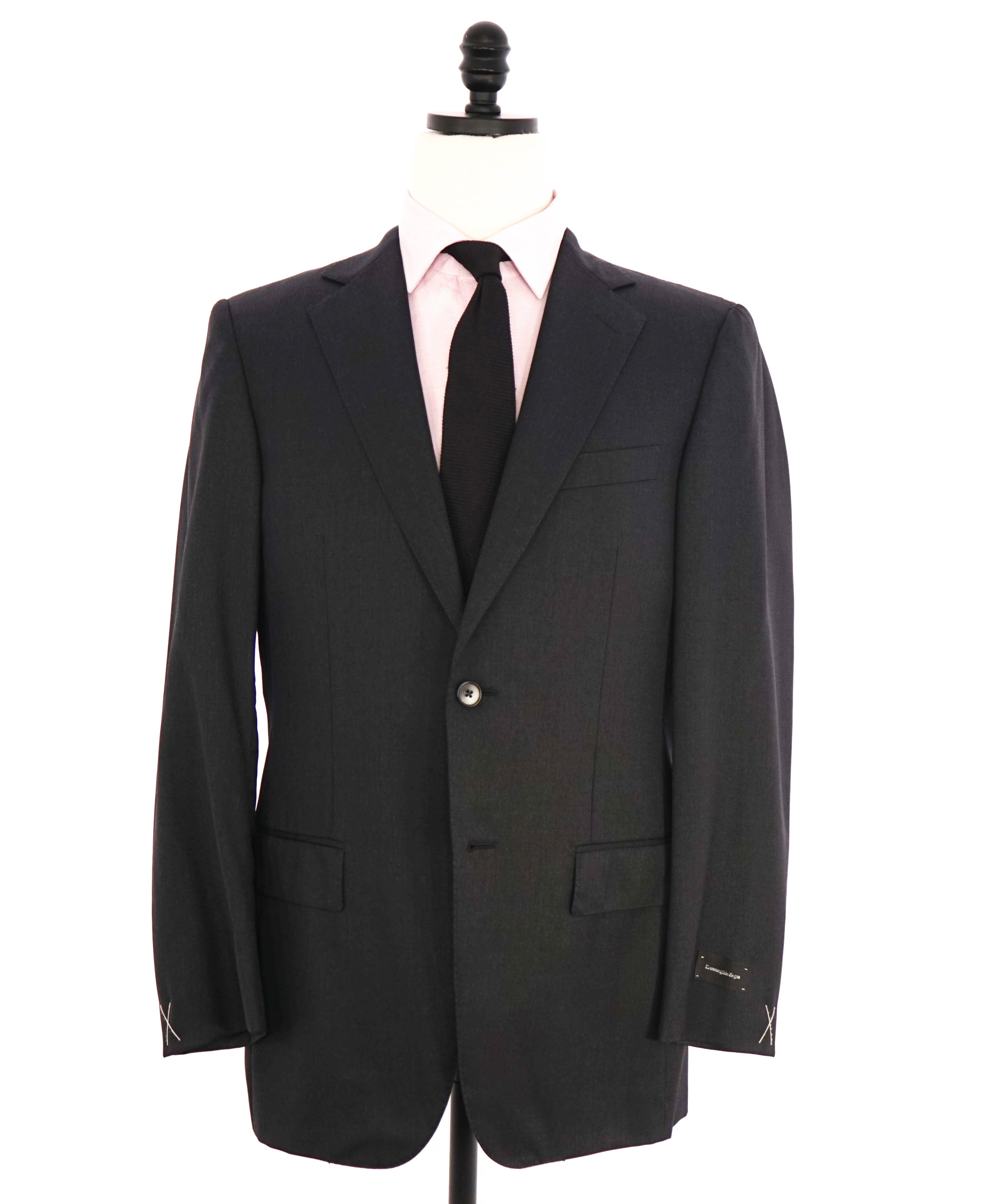 $2,695 ERMENEGILDO ZEGNA - Gray *CLOSET STAPLE* “MultiSeason” Blazer - 38R