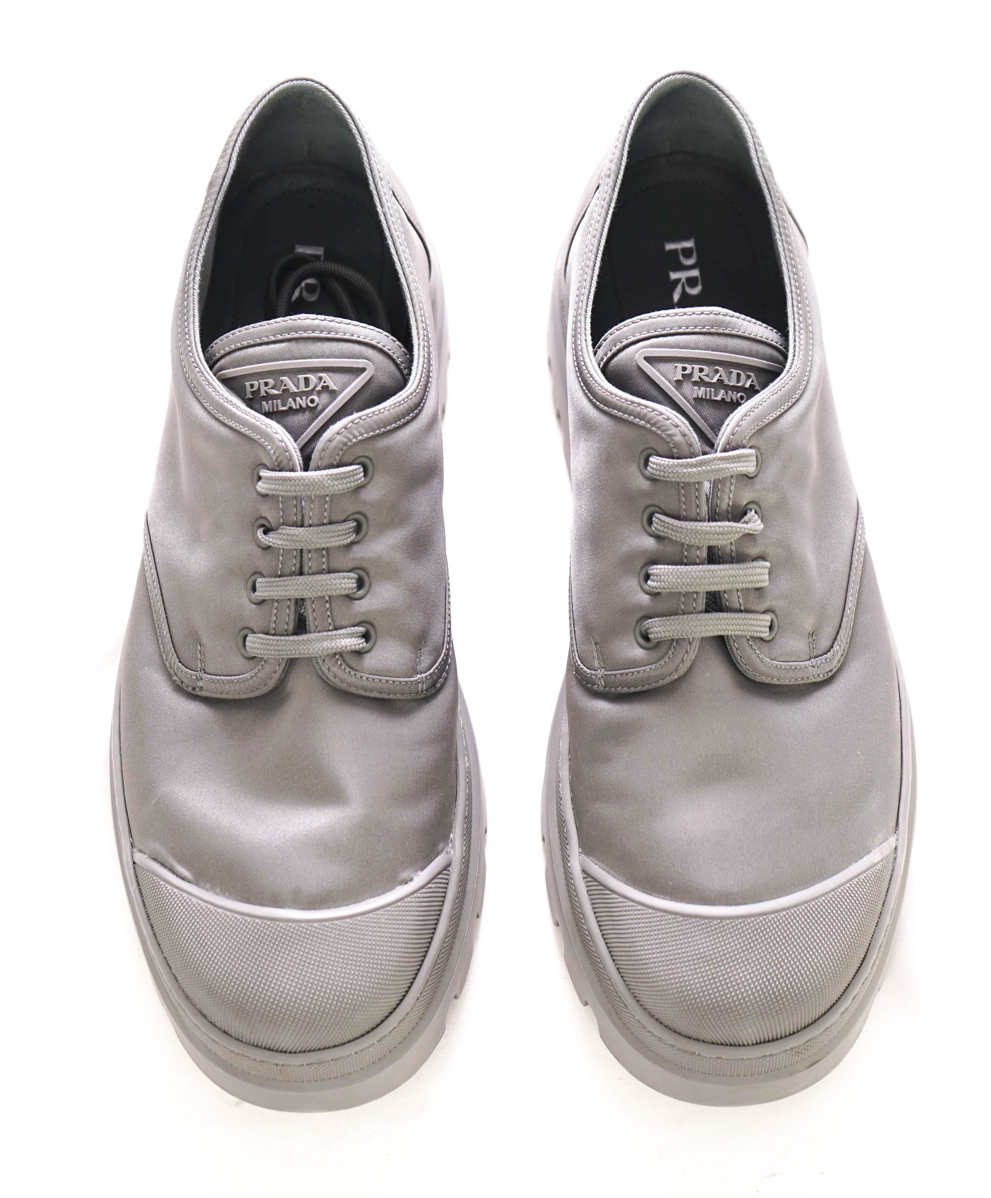 $1,150 PRADA - Neutral Logo Sneaker Oxfords Lug Sole Shoe - 11.5 US (10.5 Prada)