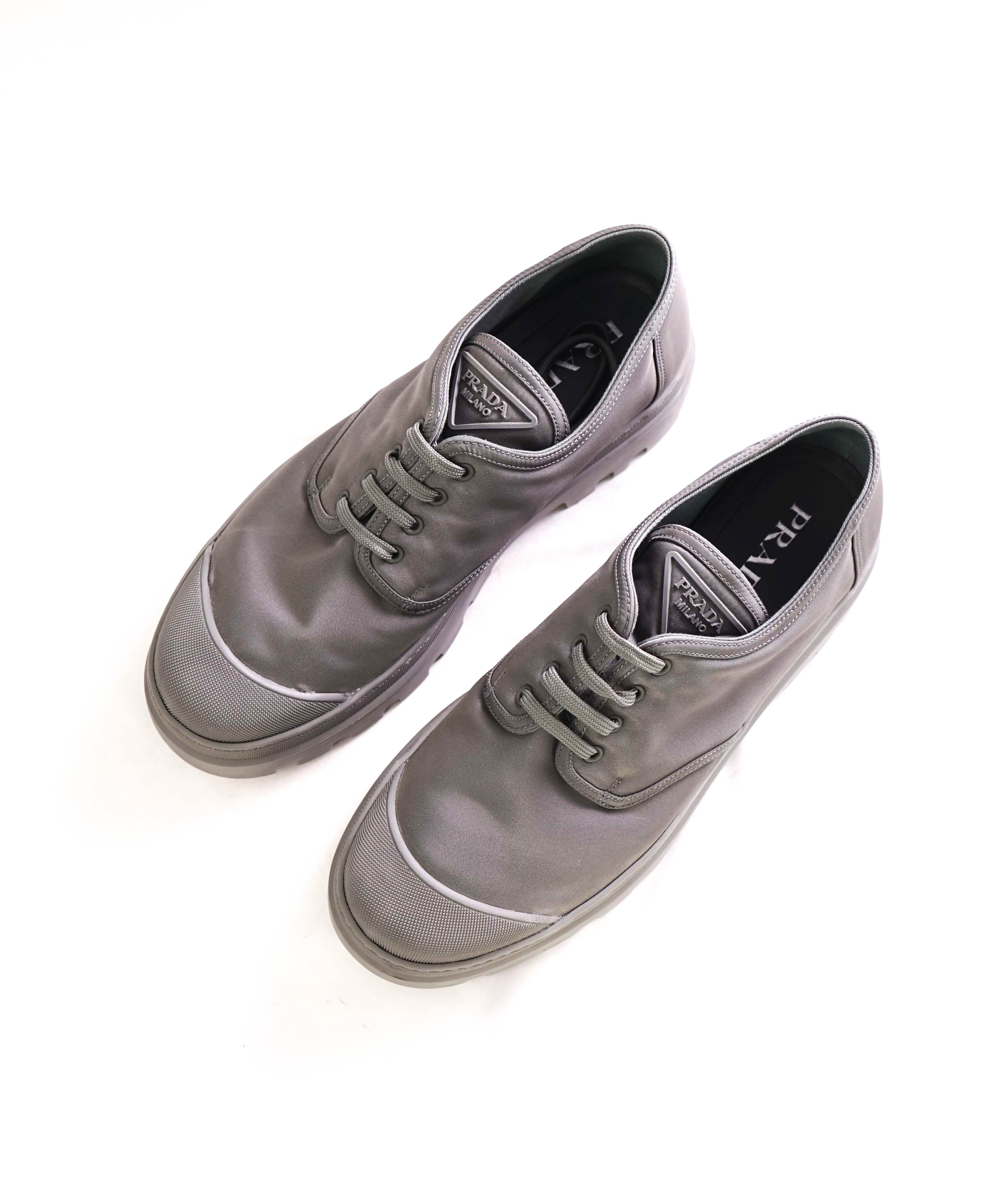 $1,150 PRADA - Neutral Logo Sneaker Oxfords Lug Sole Shoe - 11.5 US (10.5 Prada)