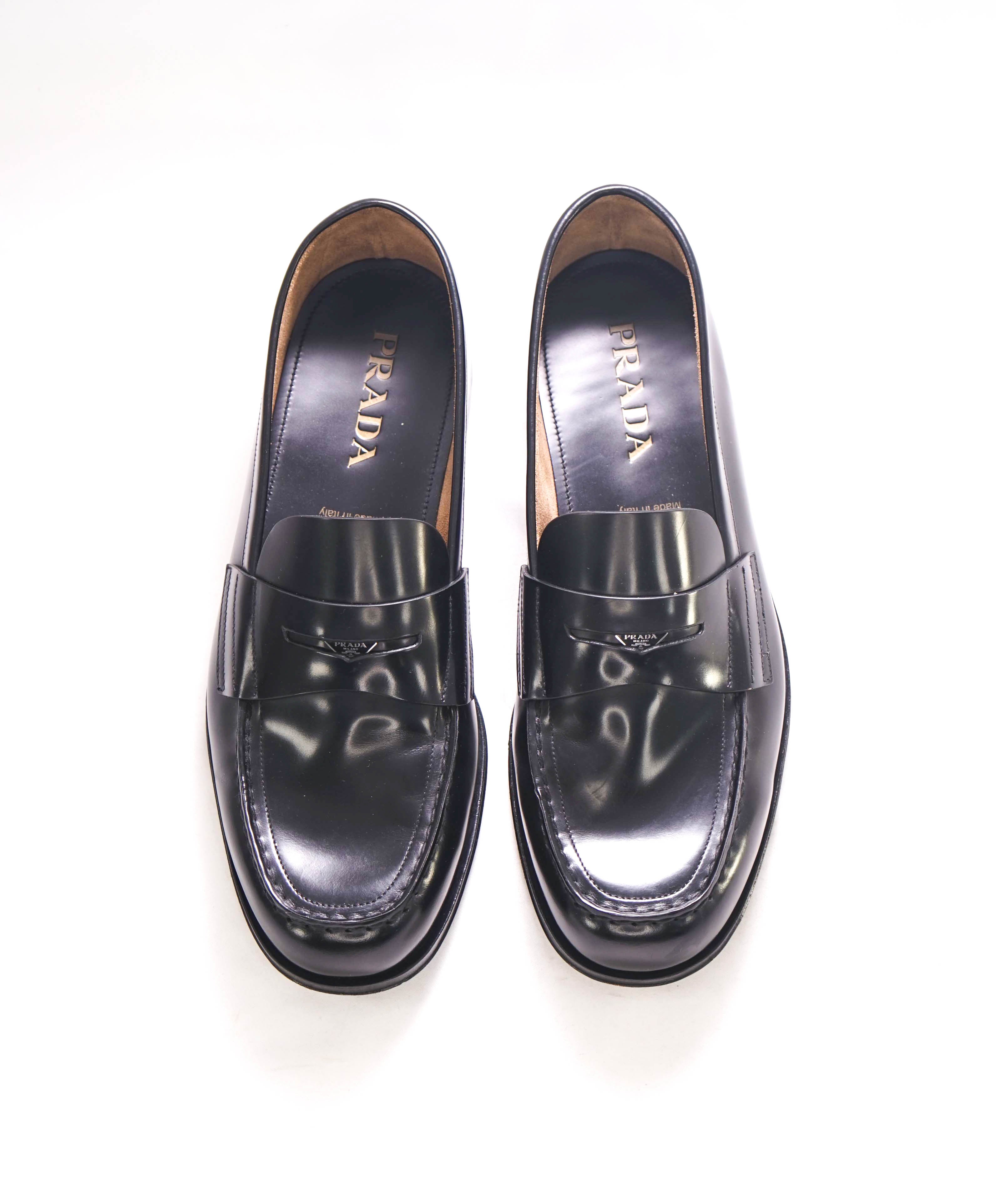 $1,150 PRADA - Black Leather LOGO Plaque Penny Loafers - 11 US (10 Prada)