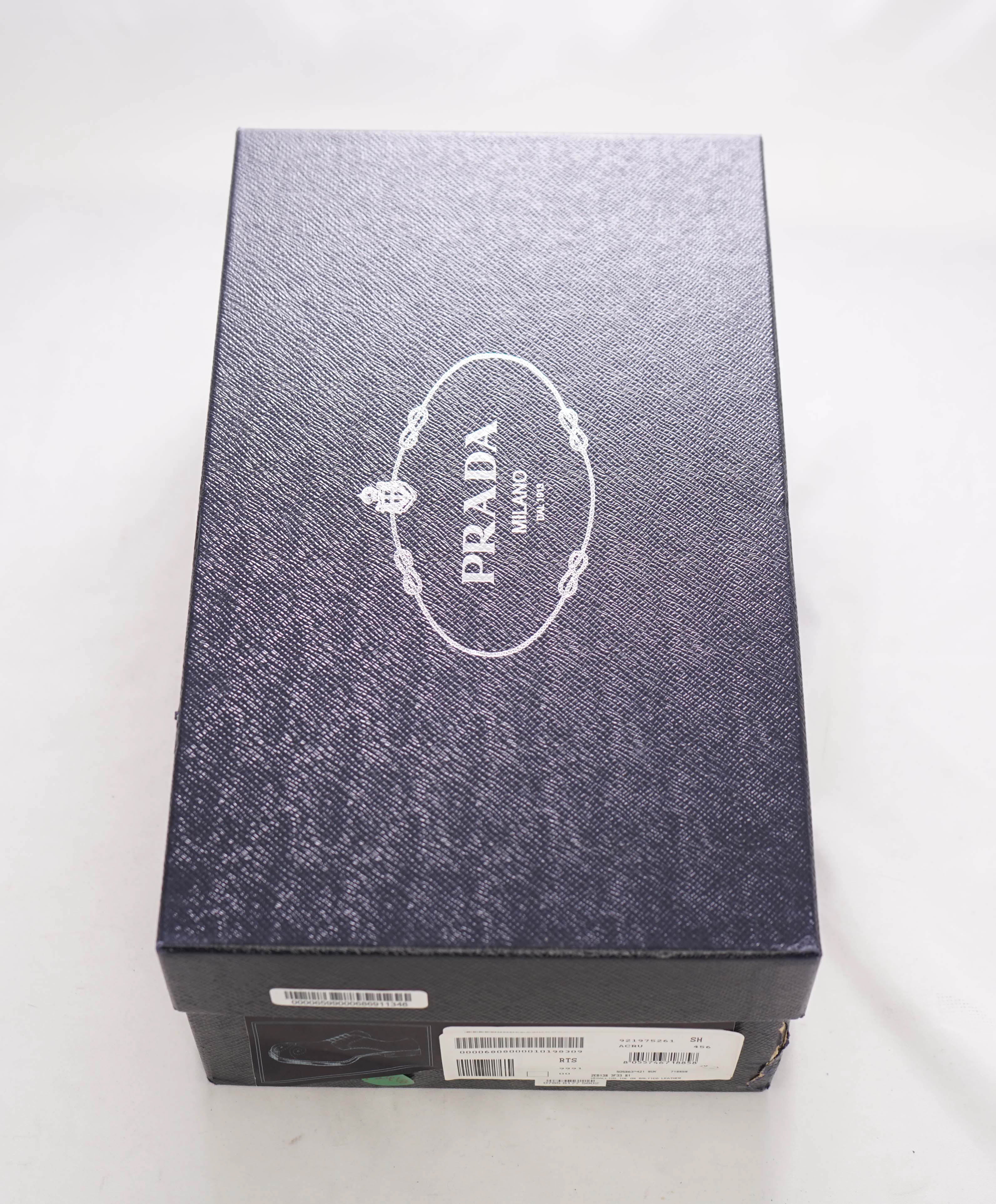 $1,150 PRADA - Navy Blue Leather Brogue Premium Oxfords - 9 US (8 Prada)