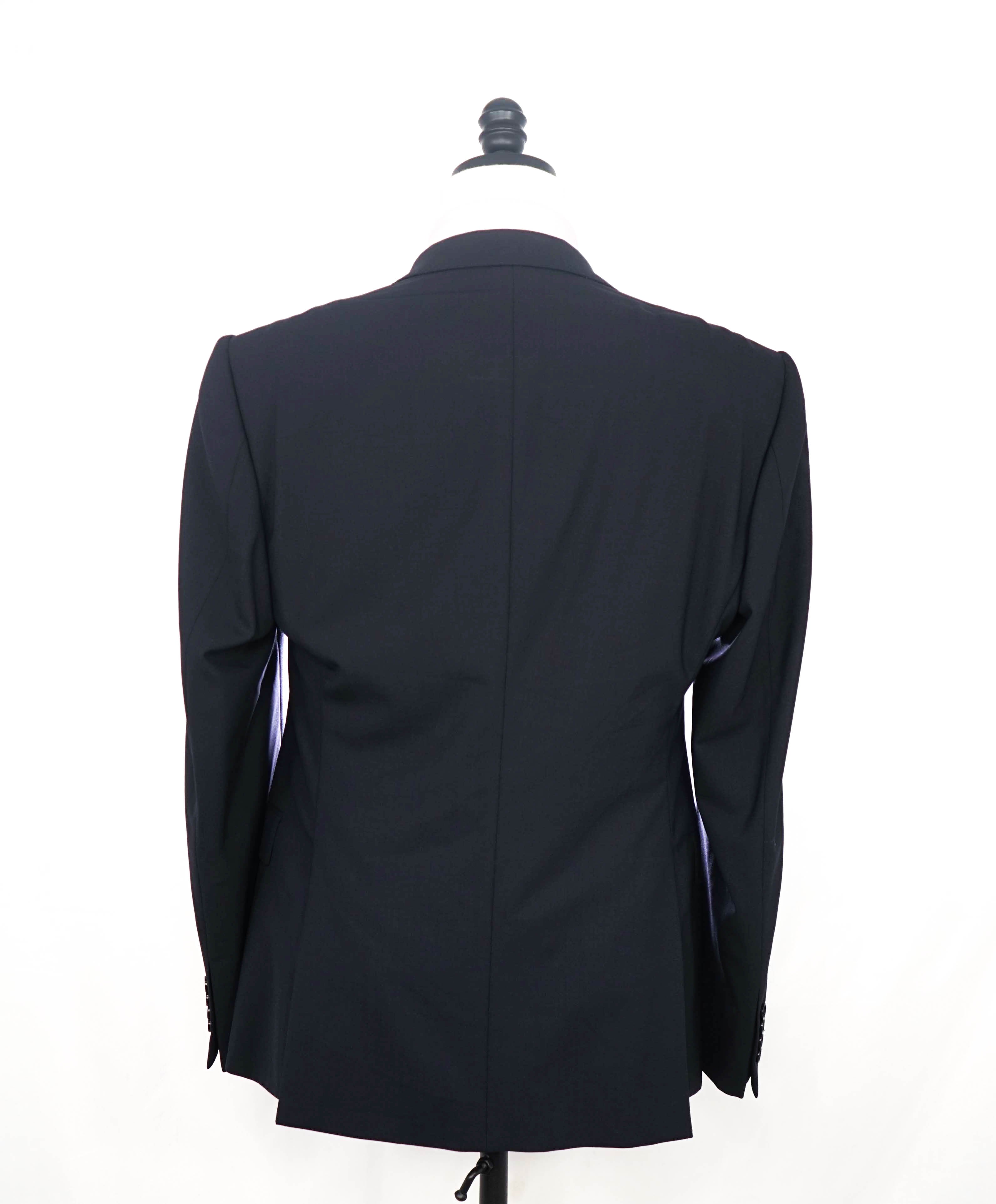 $1,995 EMPORIO ARMANI -Super 130's  “M LINE” Navy Suit - 40R 35W