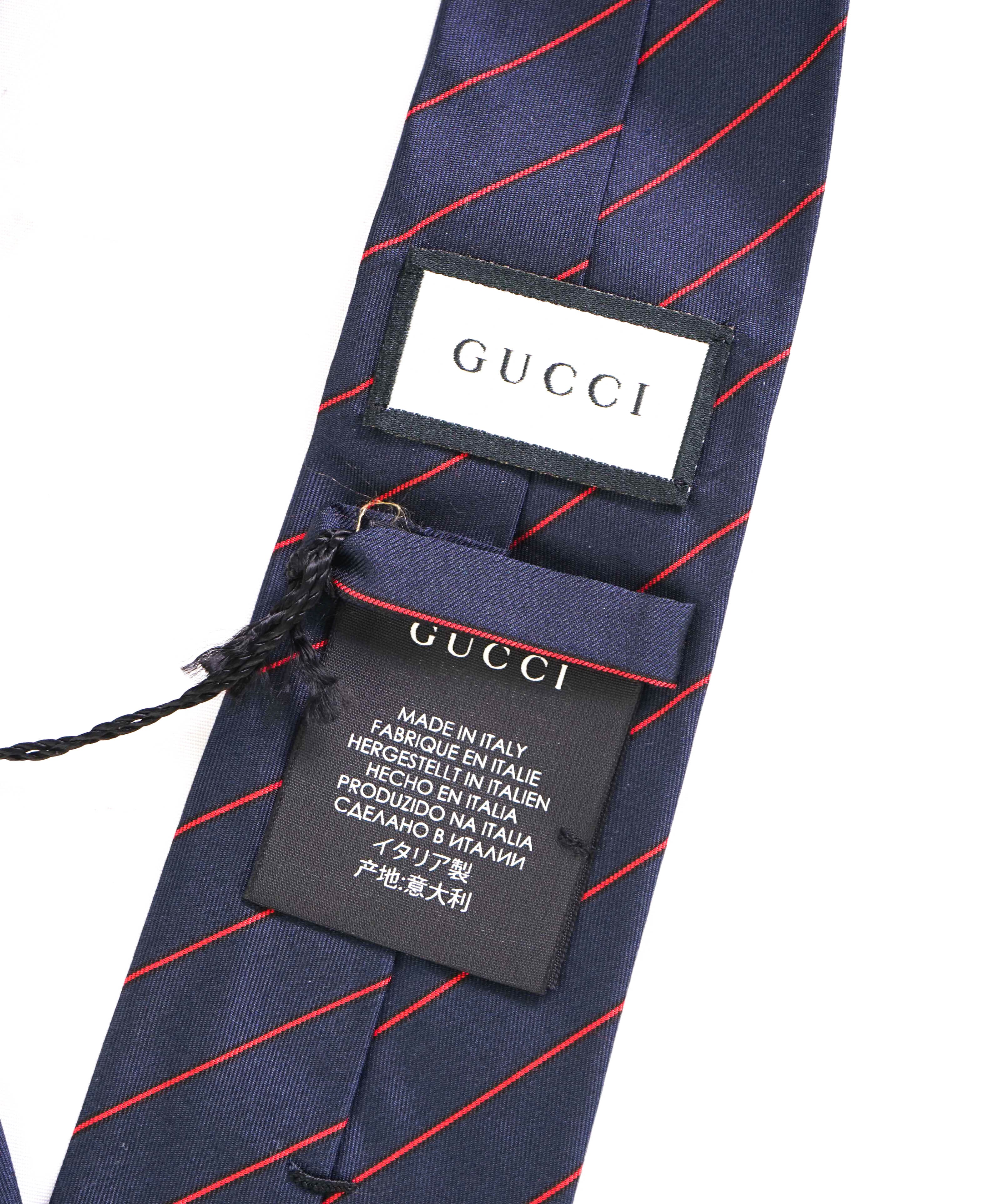 $240 BURBERRY - Navy & Red GG Logo Stripe Slim Tie 2.75" - N/A