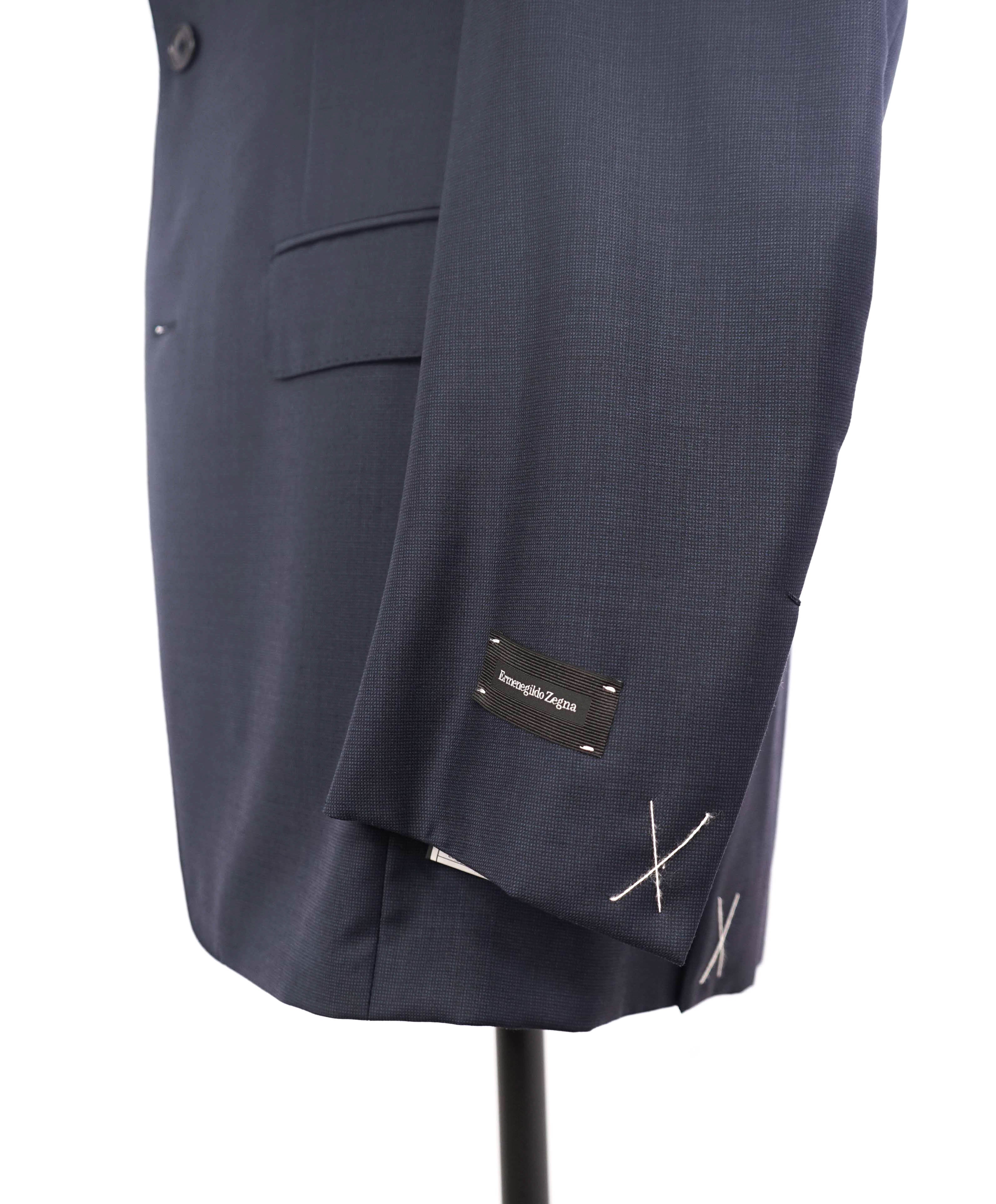 $3,995 ERMENEGILDO ZEGNA -"TROFEO" Navy Blue Birdseye Suit - 40L 35W