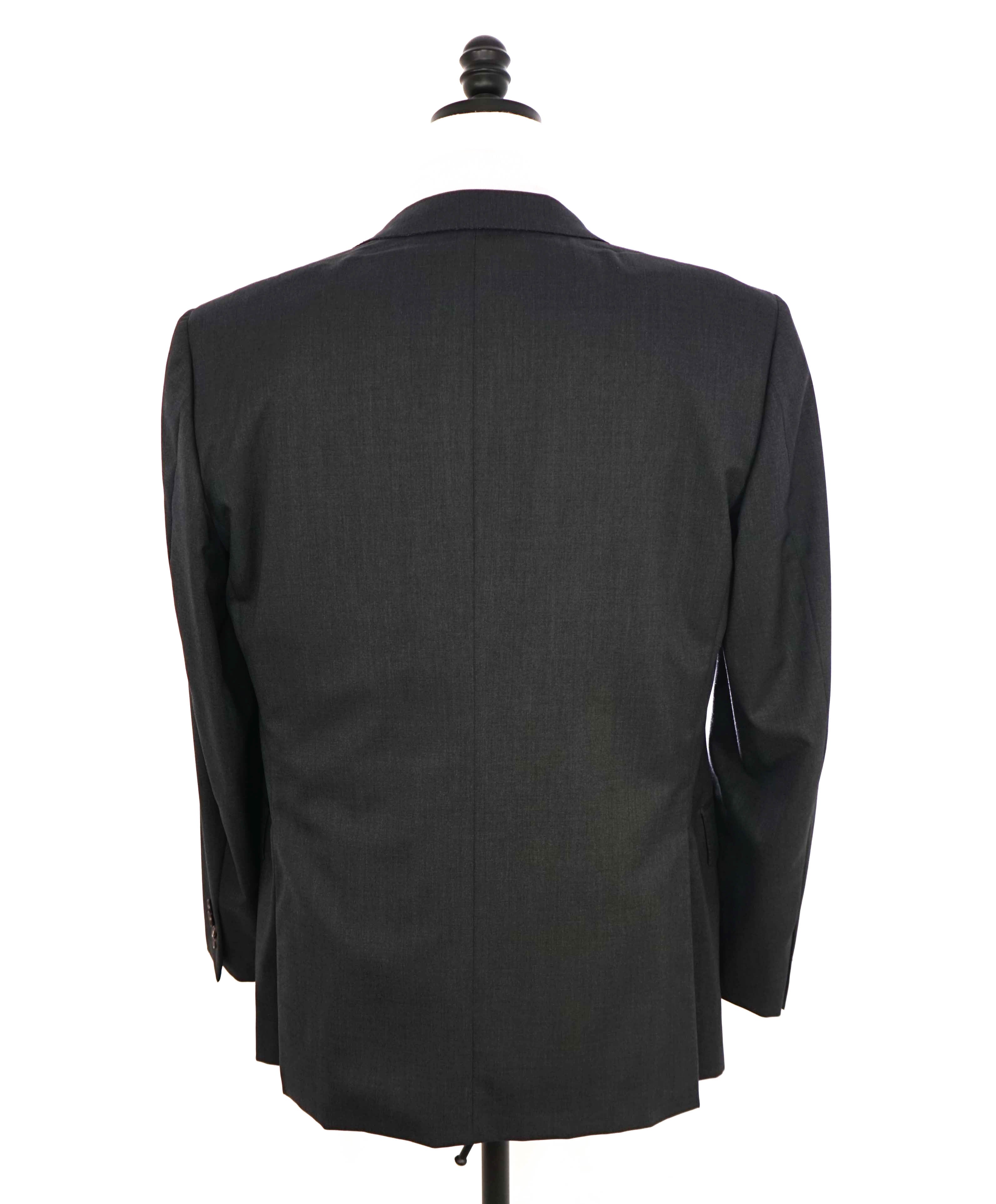 ERMENEGILDO ZEGNA - “Multiseason" Gray Solid Notch Lapel Blazer - 40S