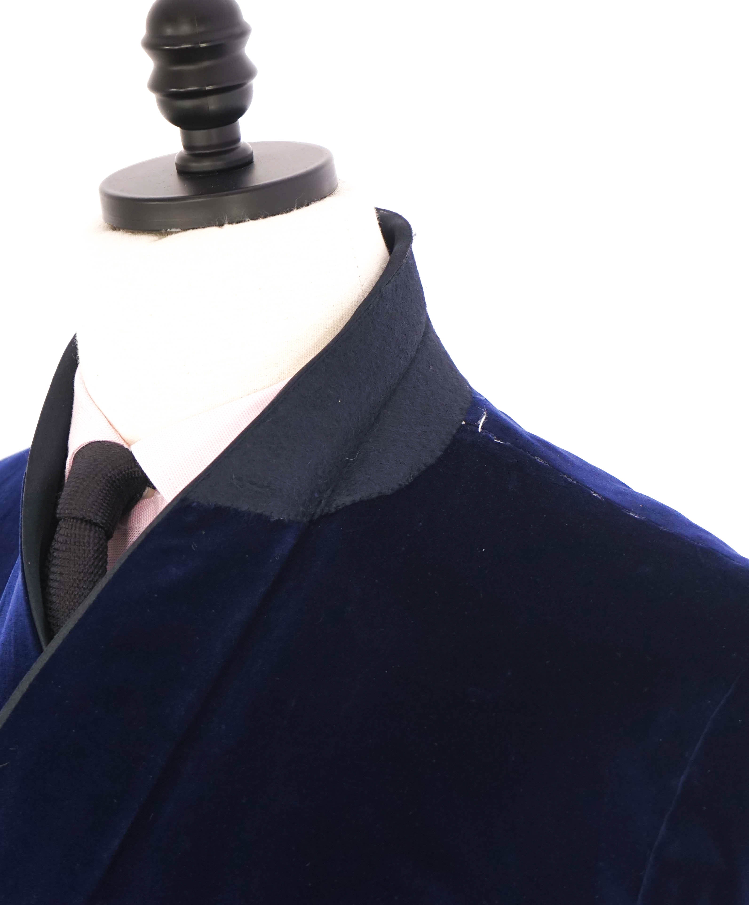 $10,000 KITON - Navy Velvet Shawl Double Breasted Dinner Jacket Blazer - 48L