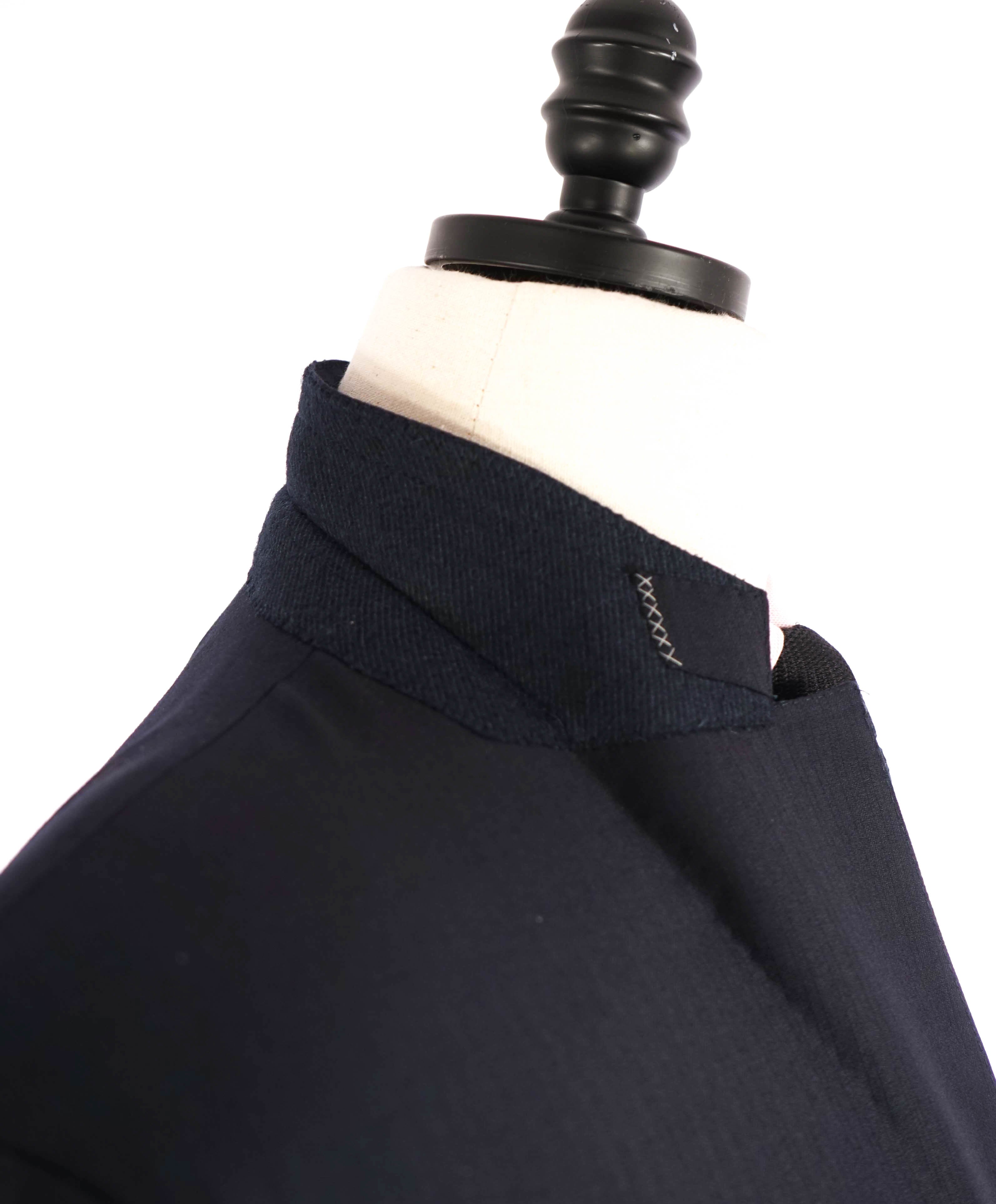 $3,690 ERMENEGILDO ZEGNA -"ACHILLFARM" Wool/Silk Navy Blue Suit - 44R