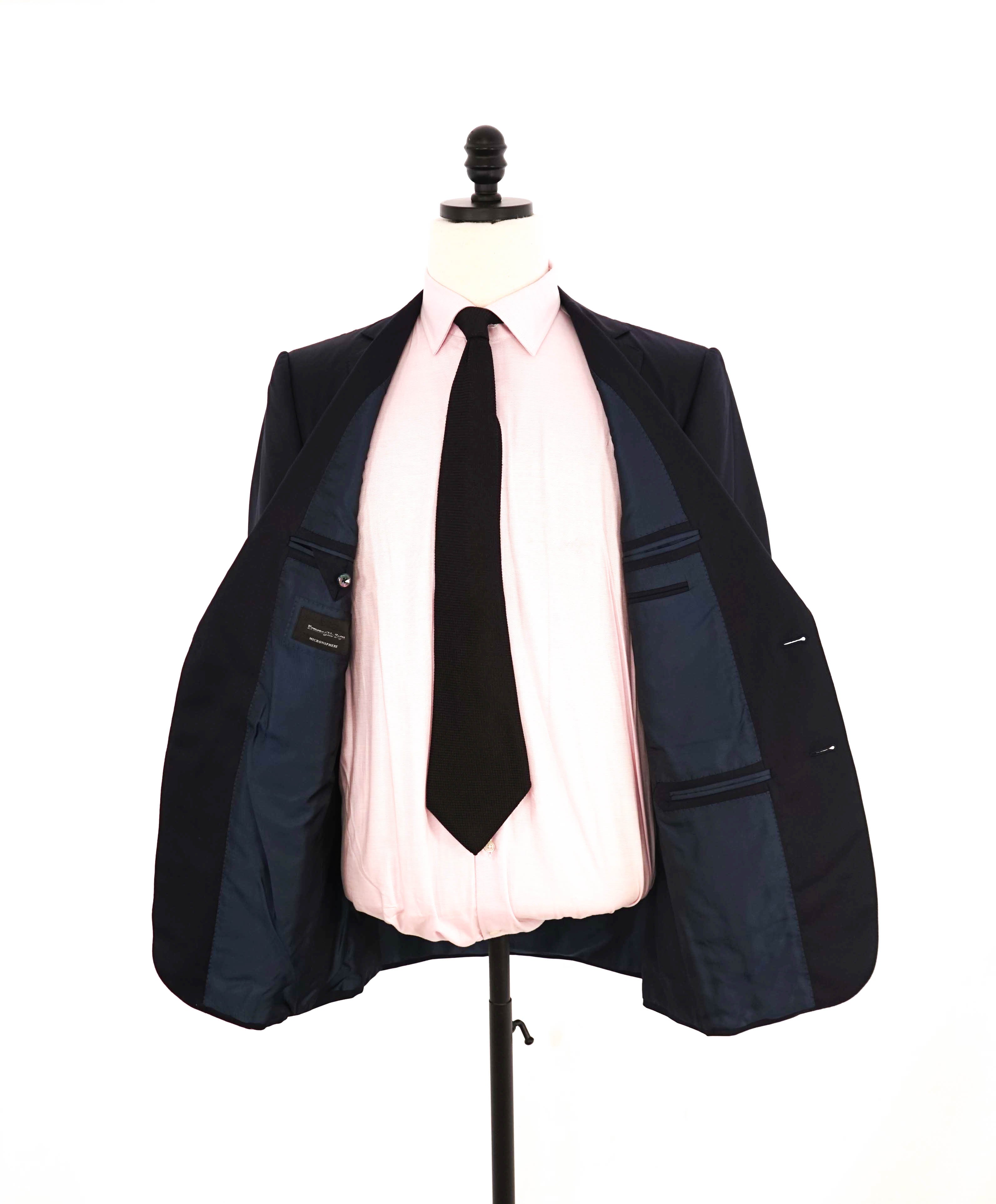 $2,695 ERMENEGILDO ZEGNA -"Micronsphere" NAVY Blazer - 38R