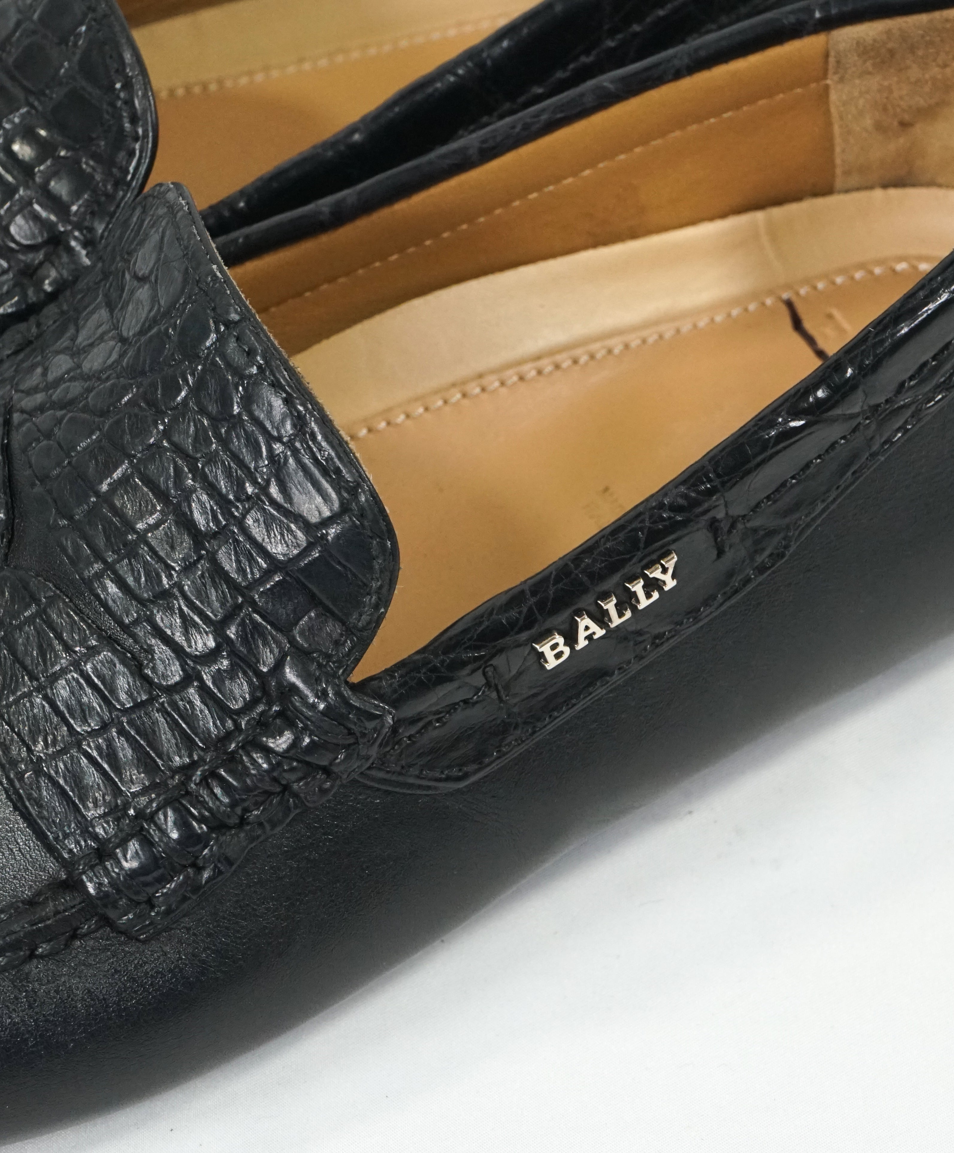 BALLY - “DRAKEFORD” Genuine Alligator Skin Penny Loafers - 8